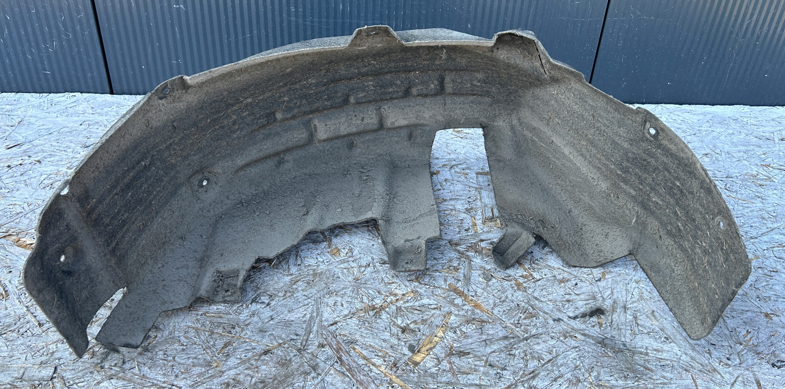 mudguard left rear part rear. FORD TOURNEO COURIER MK1 14