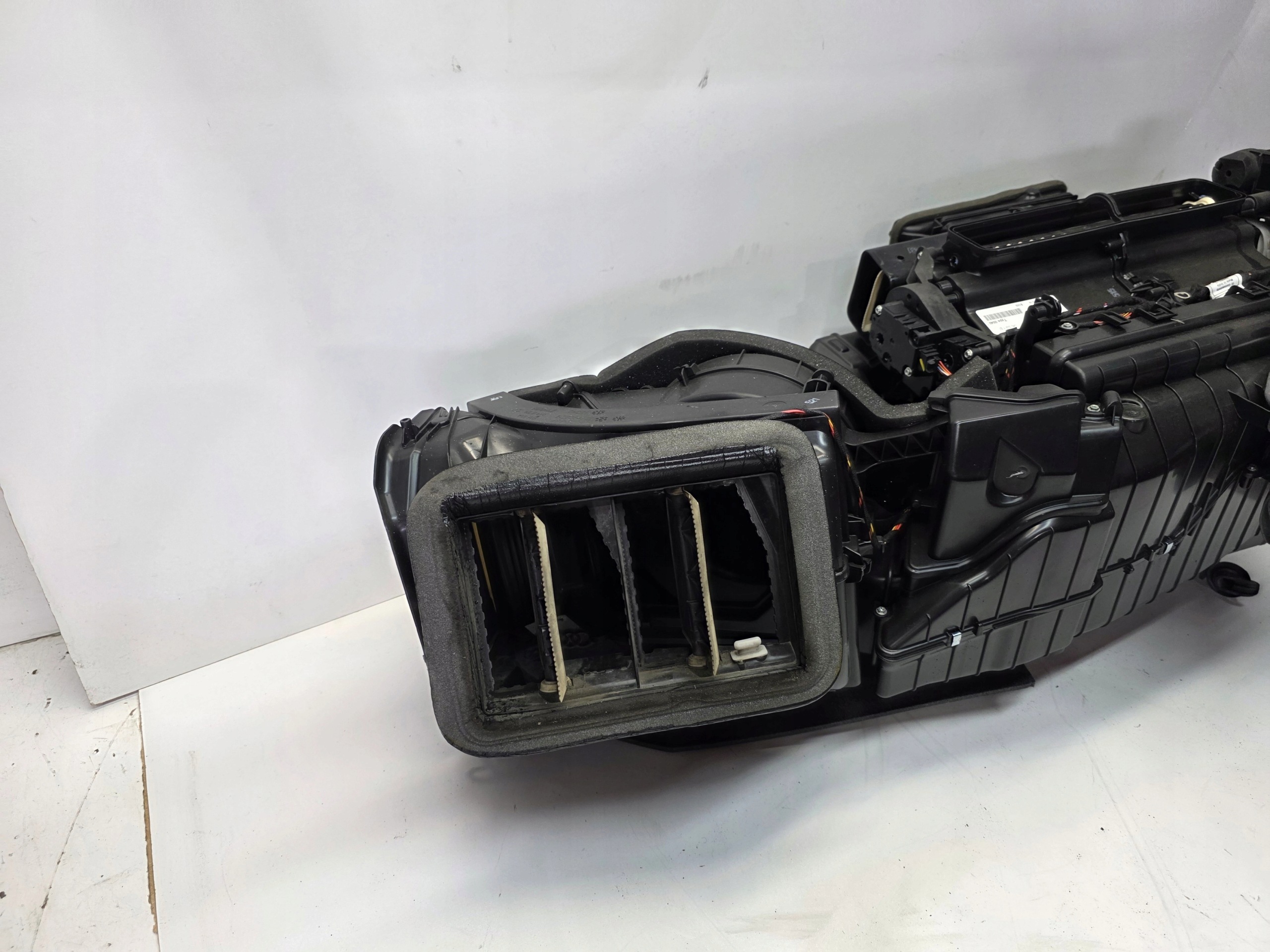 heater complete AUDI A4 B9 8W1820005AK EUROPA
