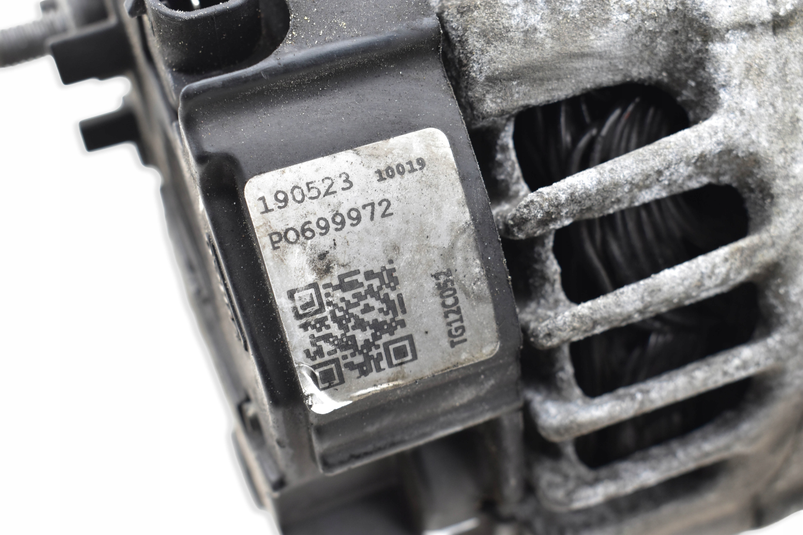 Alternator OPEL ASTRA J INSIGNIA A 2.0 CDTI TG12C052