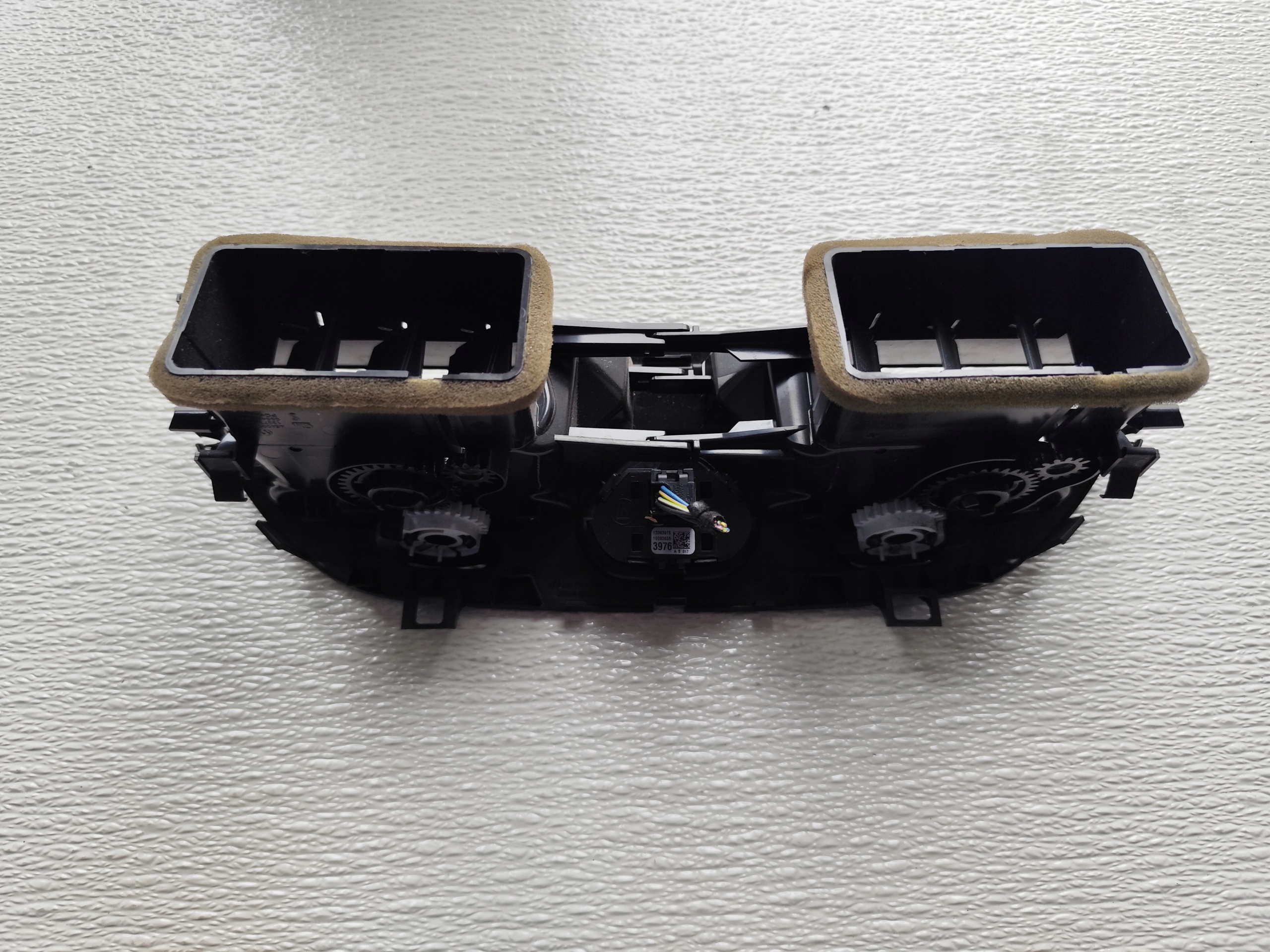 OPEL CORSA E 2015 R. grid air conditioning devices central 13377949