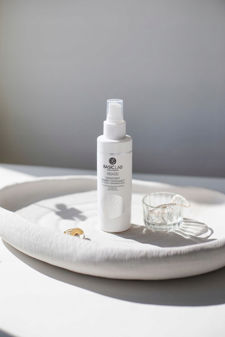 BasicLab Pianka Myjąca do Twarzy do Skóry Delikatnej i Wrażliwej 150 ml Marka BasicLab Dermocosmetics