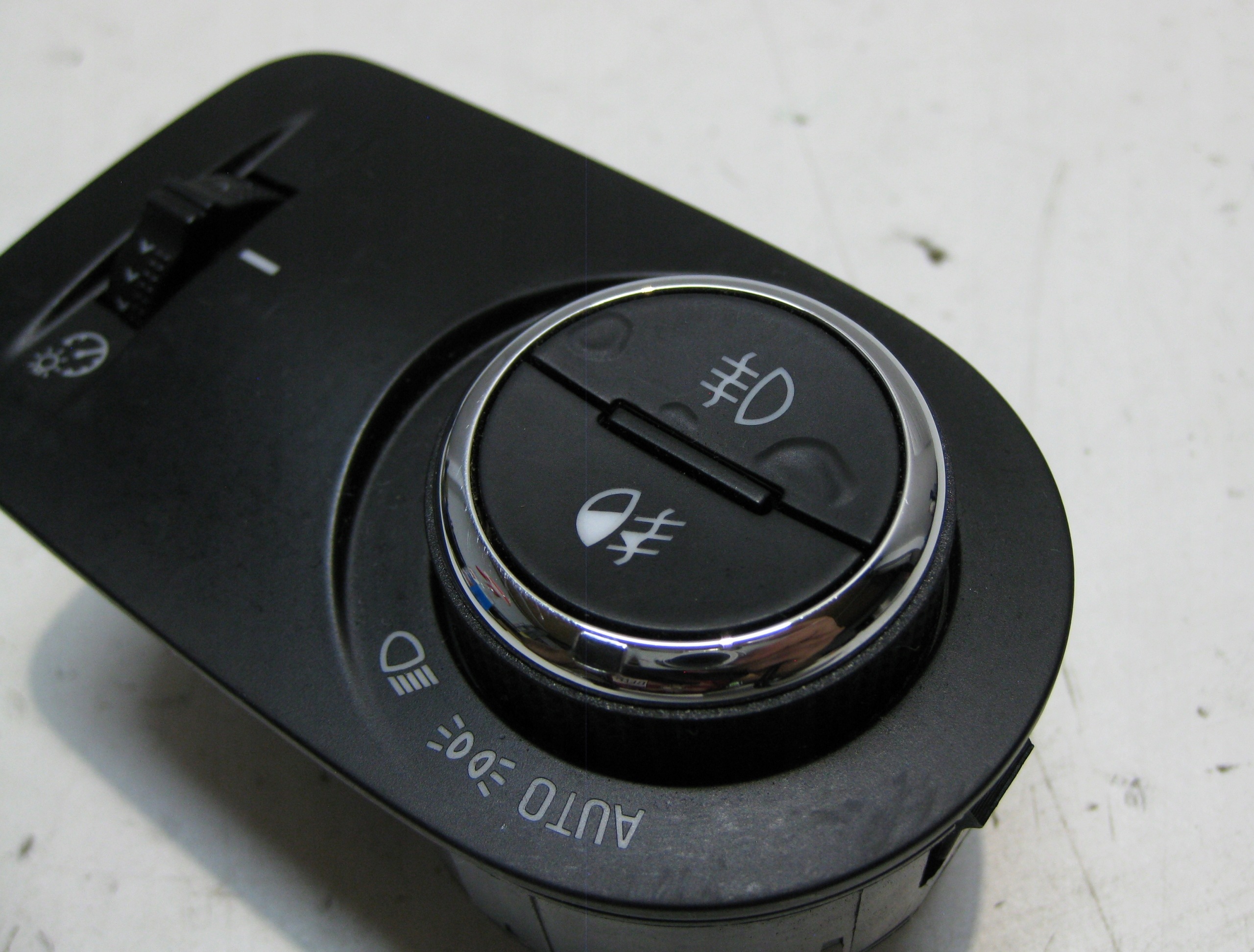 OPEL ASTRA K V KOMBI switch light switch 39050760