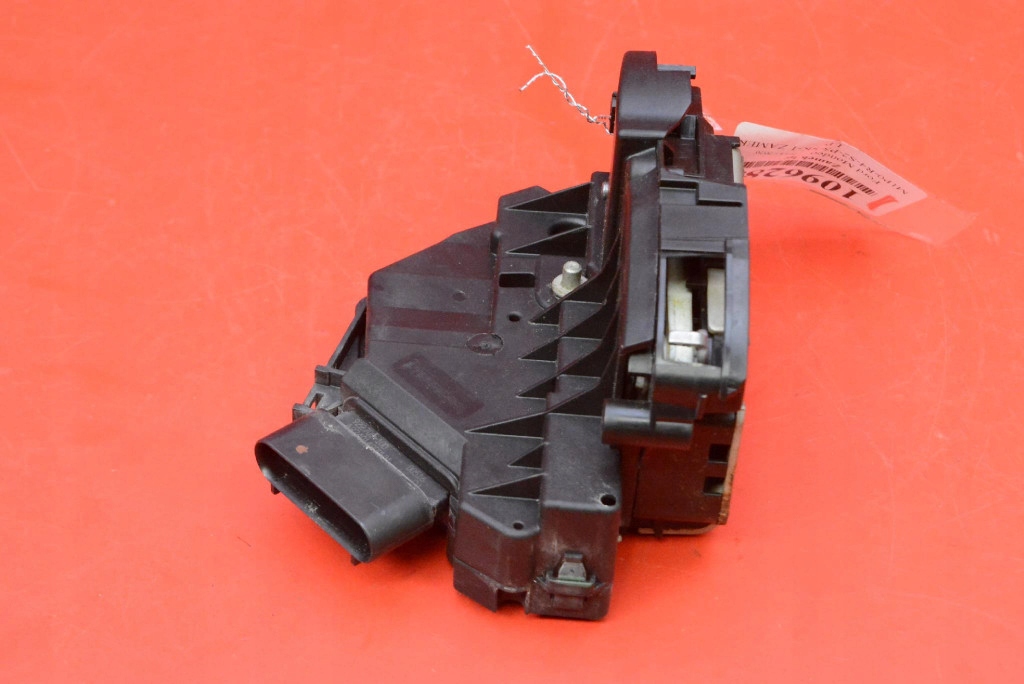 lock door left front front EU BM5A-A21813-AG FORD MONDEO MK5 5D HB 14