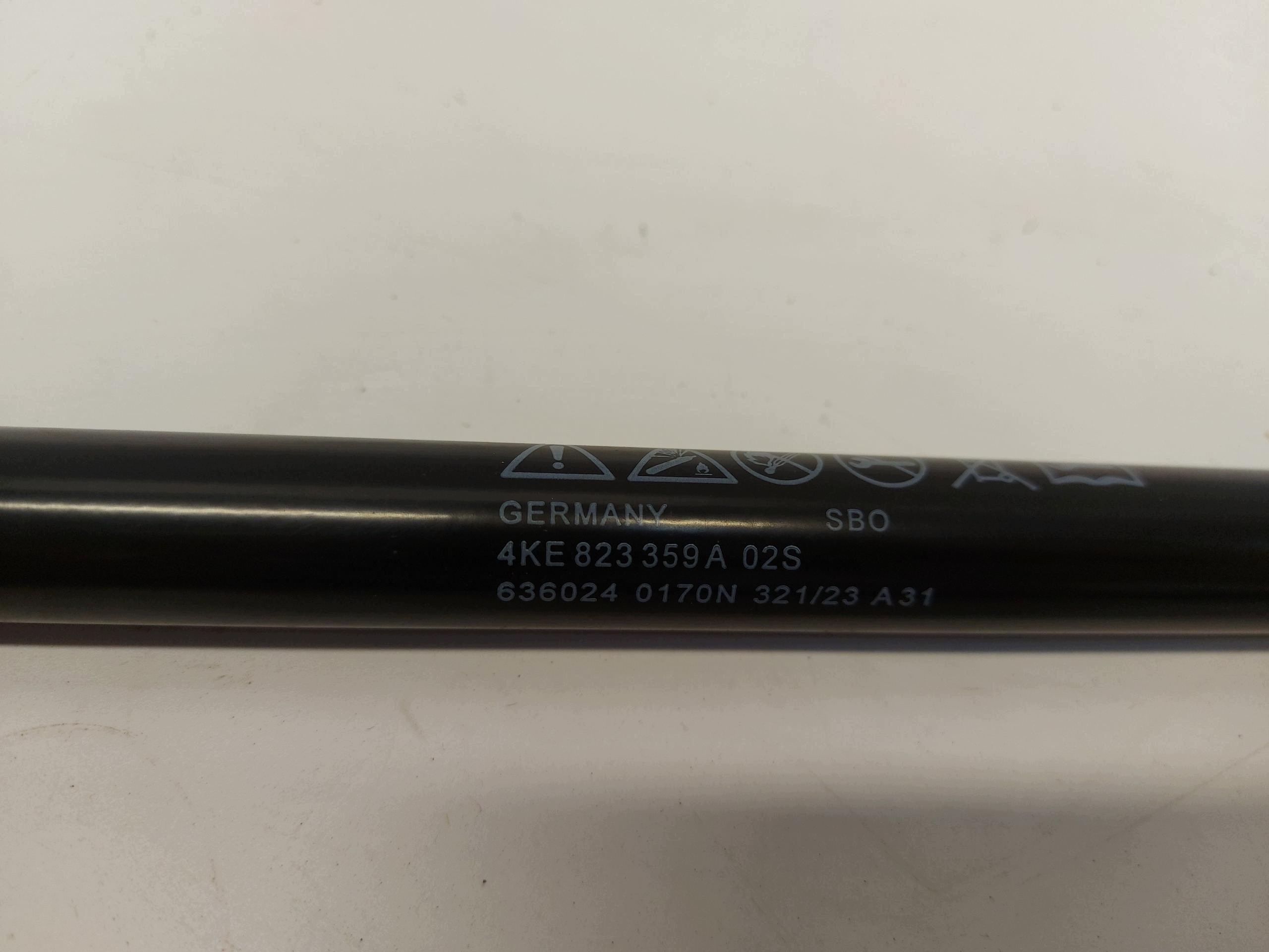 Audi Q8 SportBack damper bonnets front left right komplet 4ke823359a