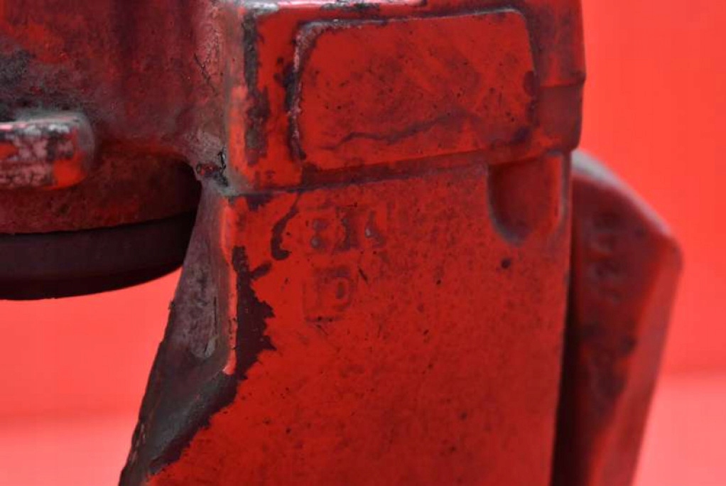 caliper brake right front AUDI A4 B8 2.0 TFSI 211 KM 07-11
