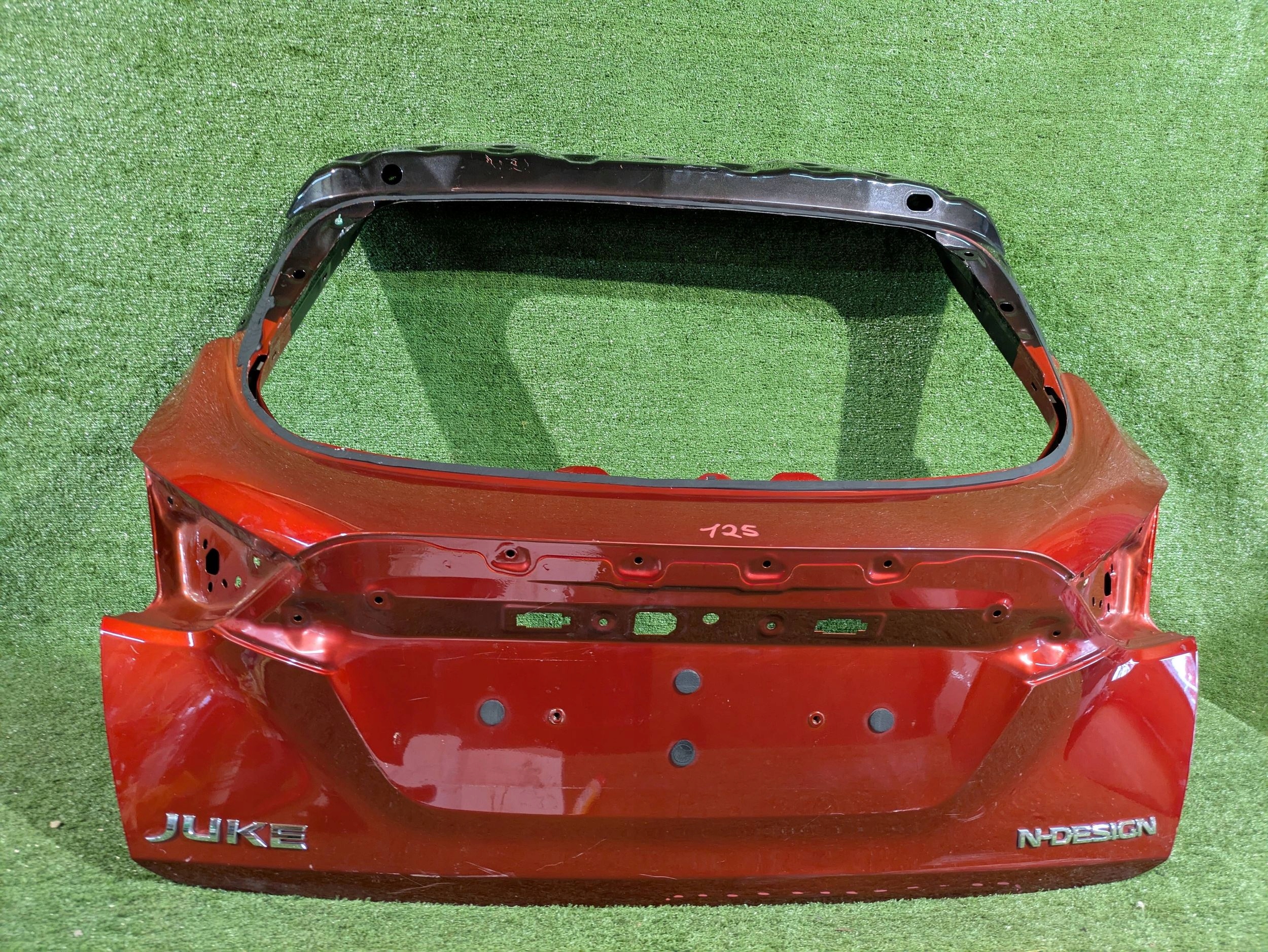 boot doors rear part boot NISSAN JUKE II F16 19- NR.125