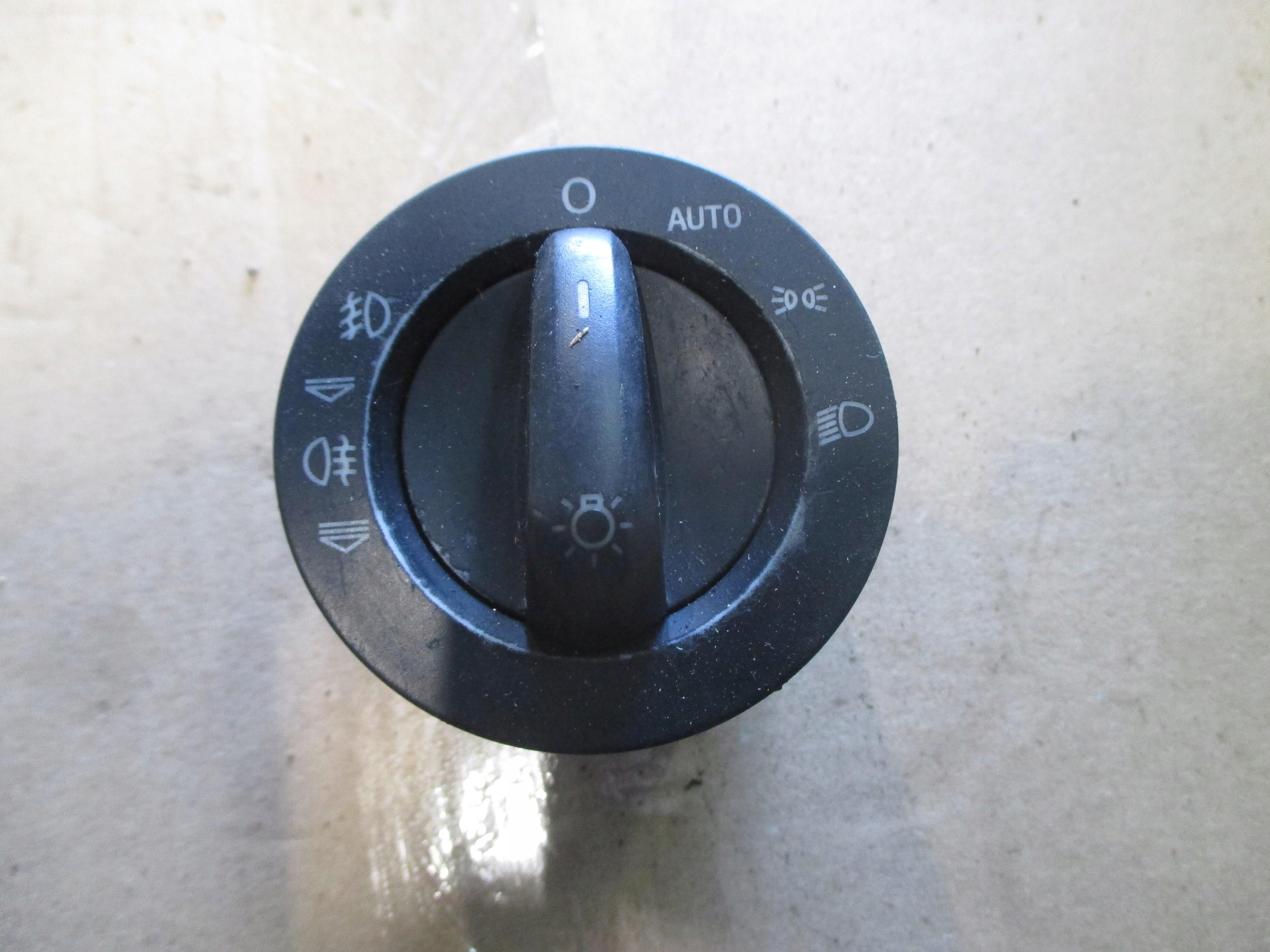 AUDI A6 C6 04-11 PRZEŁACZNIK ŚWIATEŁ 4F19415310