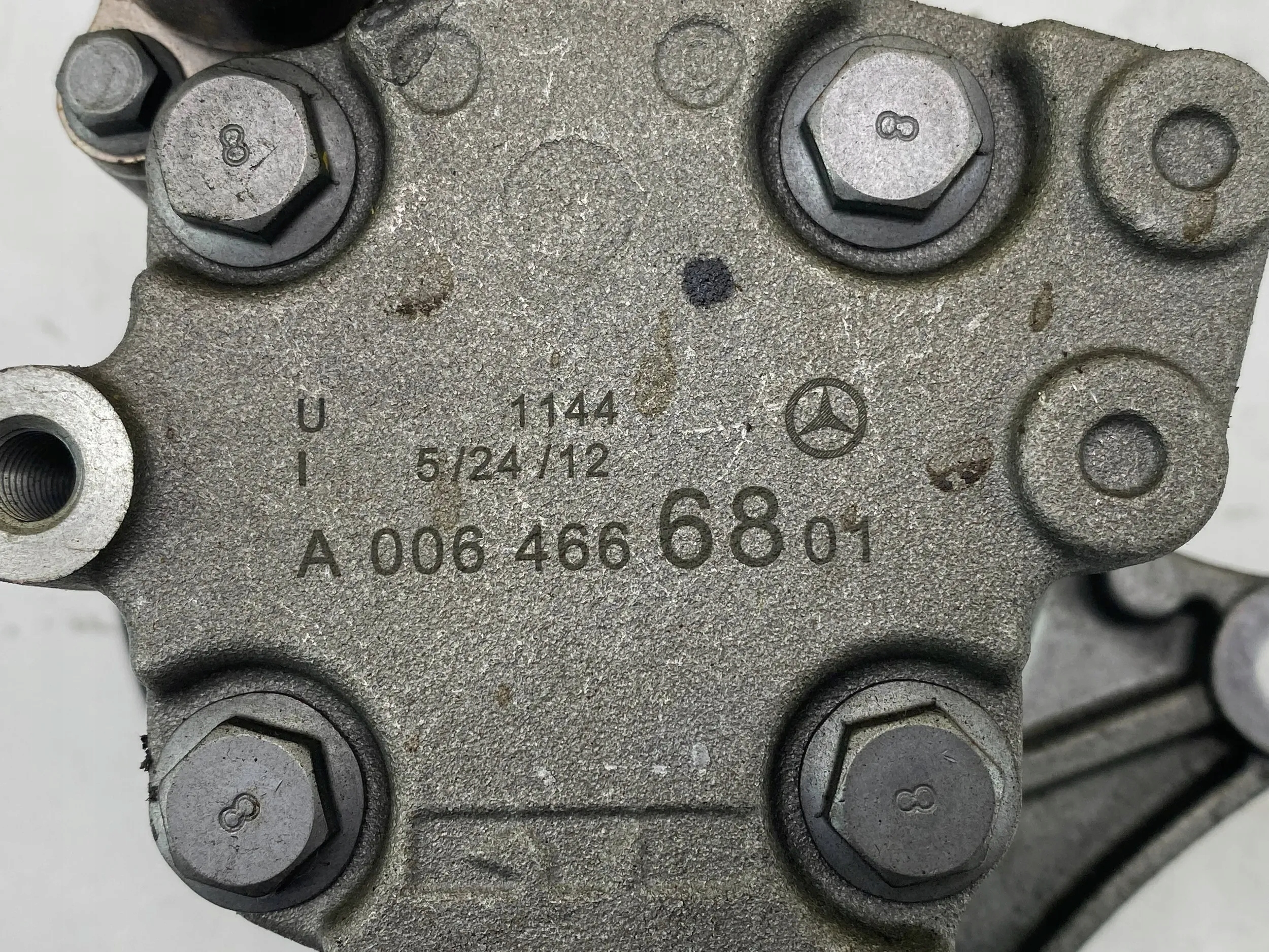 Mercedes E250 CGI W212 1.8 M271 Pompa servosterzo A0064666801