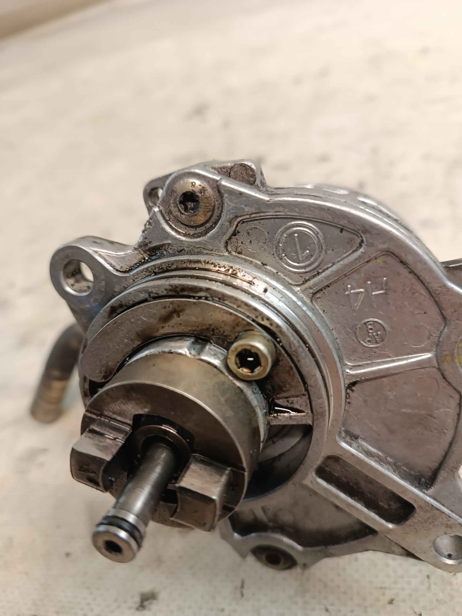 Mercedes w203 OE 2.2 CDI A6112300065 Pompa vacum