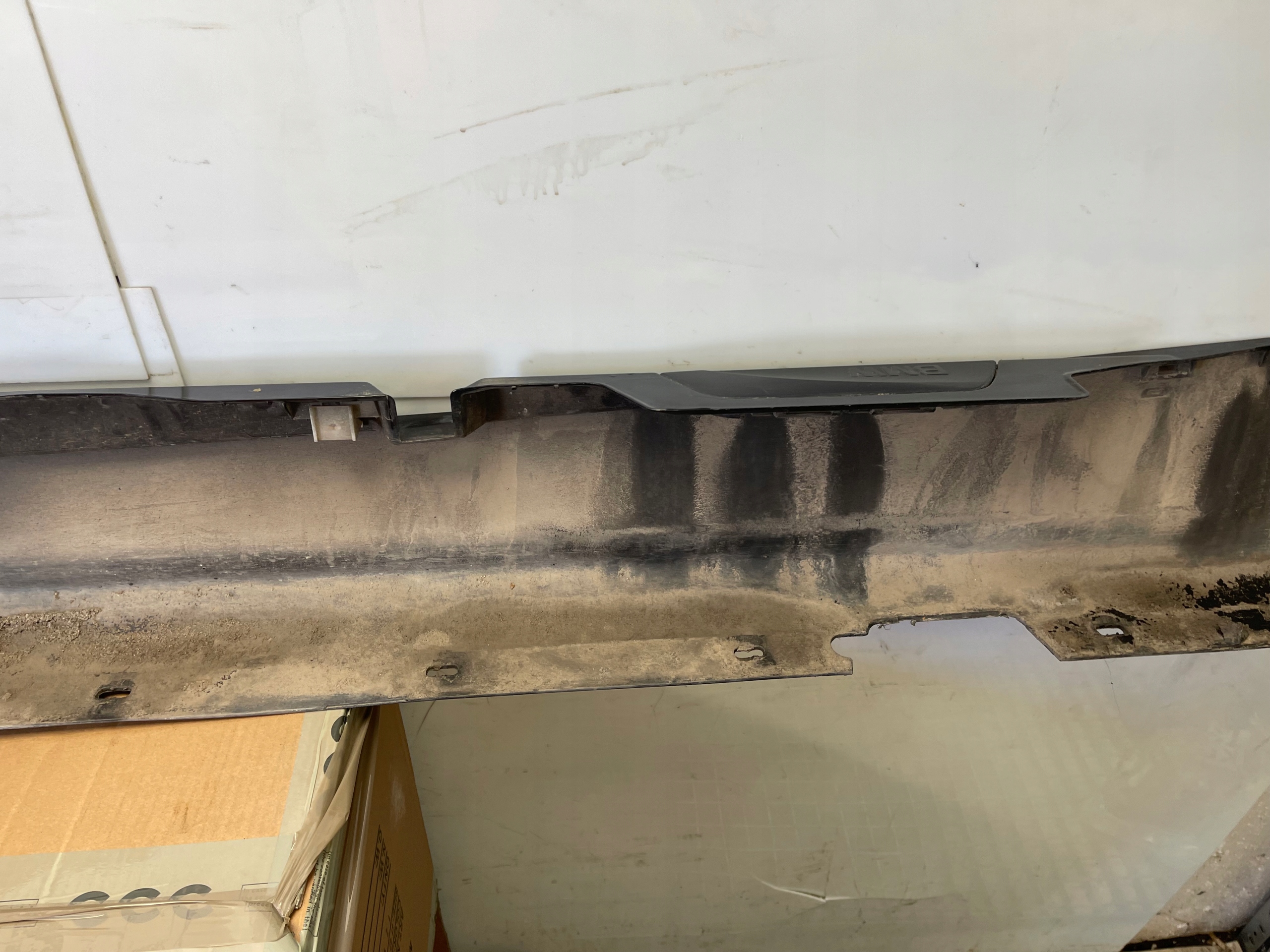 BMW 1 E87 5D 5 door moulding threshold right 668 SCHWARZ II