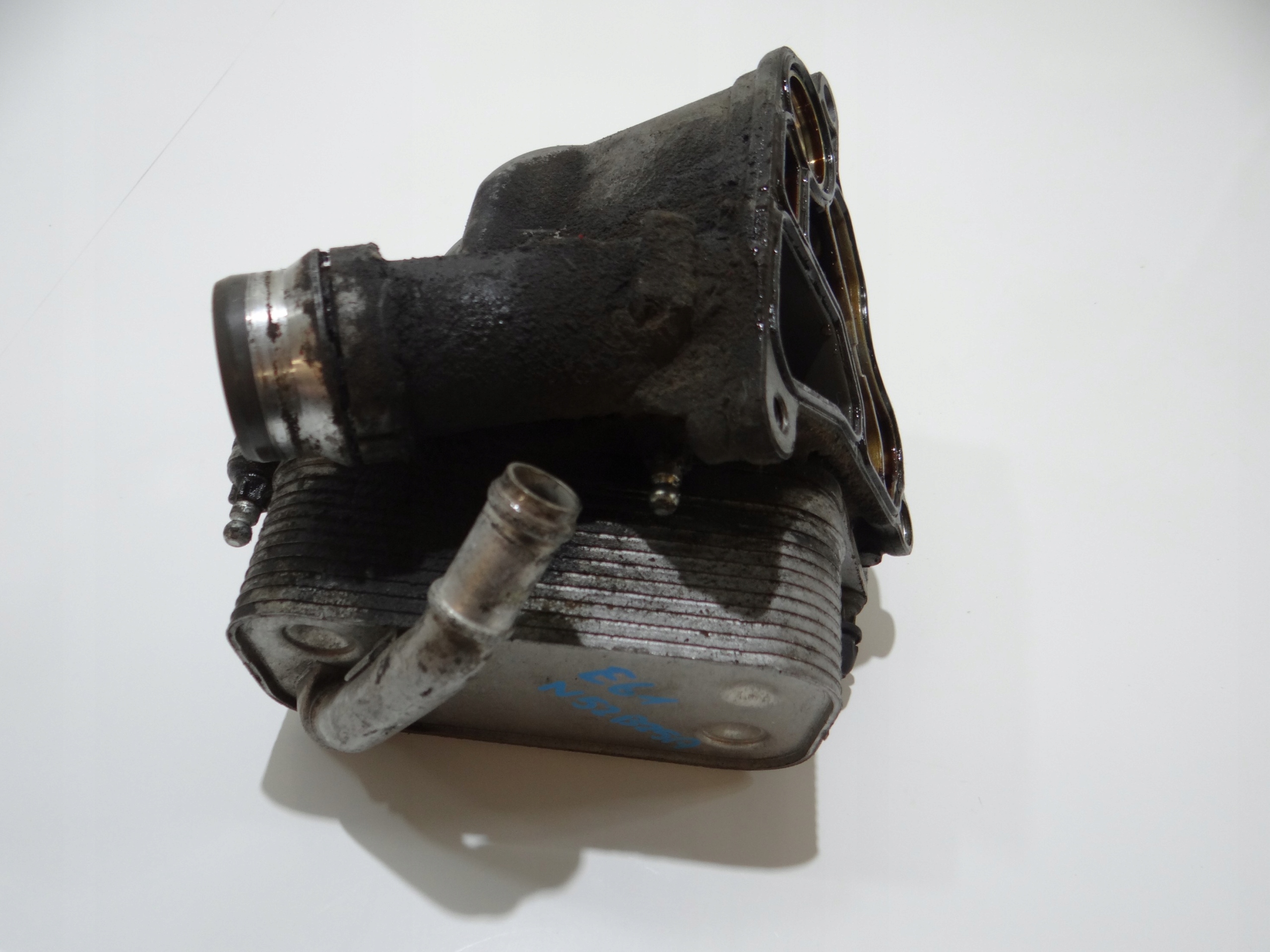 Ölfiltergehäuse Kühler BMW E60 E61 N53B25A 7516383 (4647991)