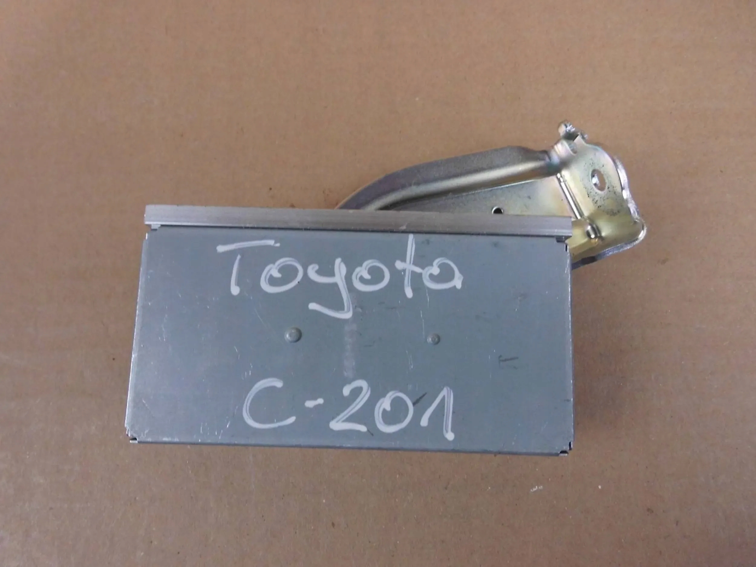 Lexus UX200 UX250H 2019-2022 module control unit 86240-76030