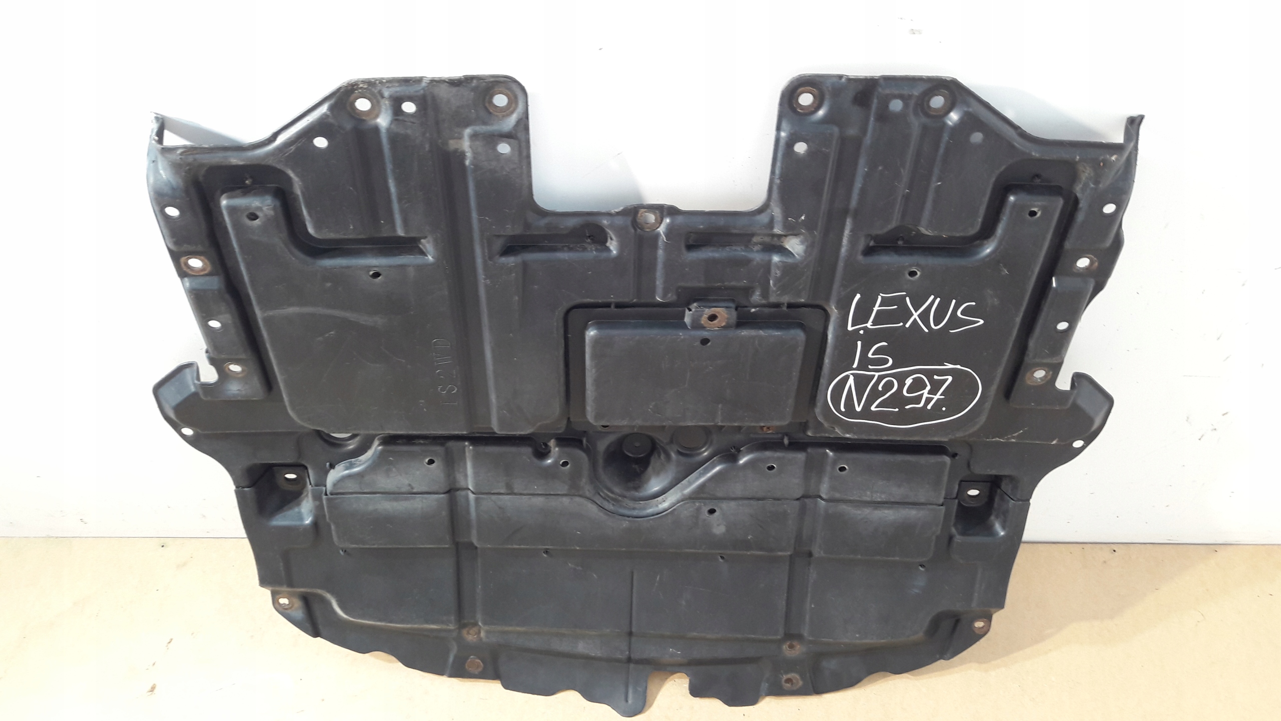 LEXUS IS III cover below engine 51441-53060 (N297)