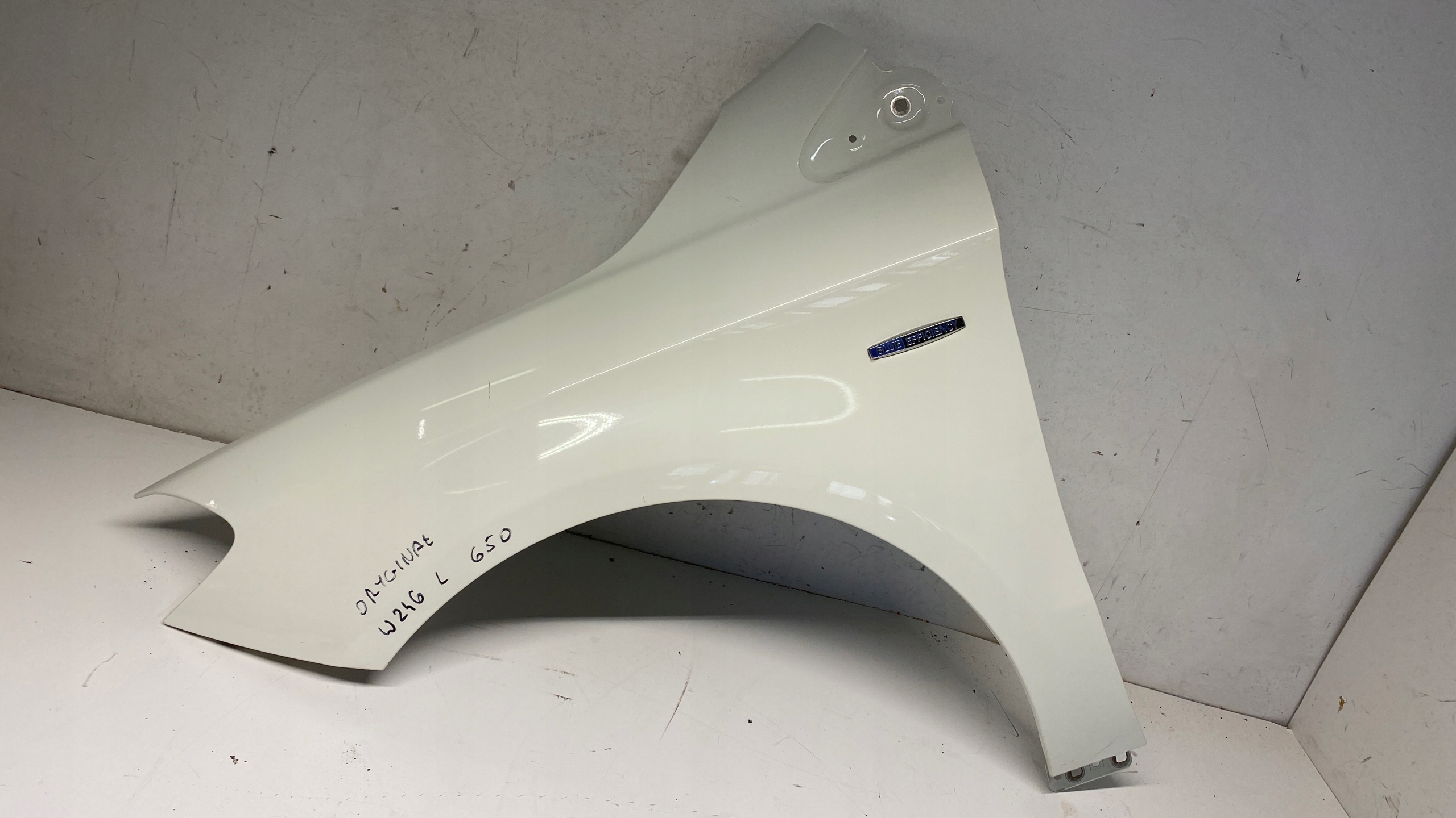 MERCEDES B-KLASA W246 B KLASA fender left front front 650