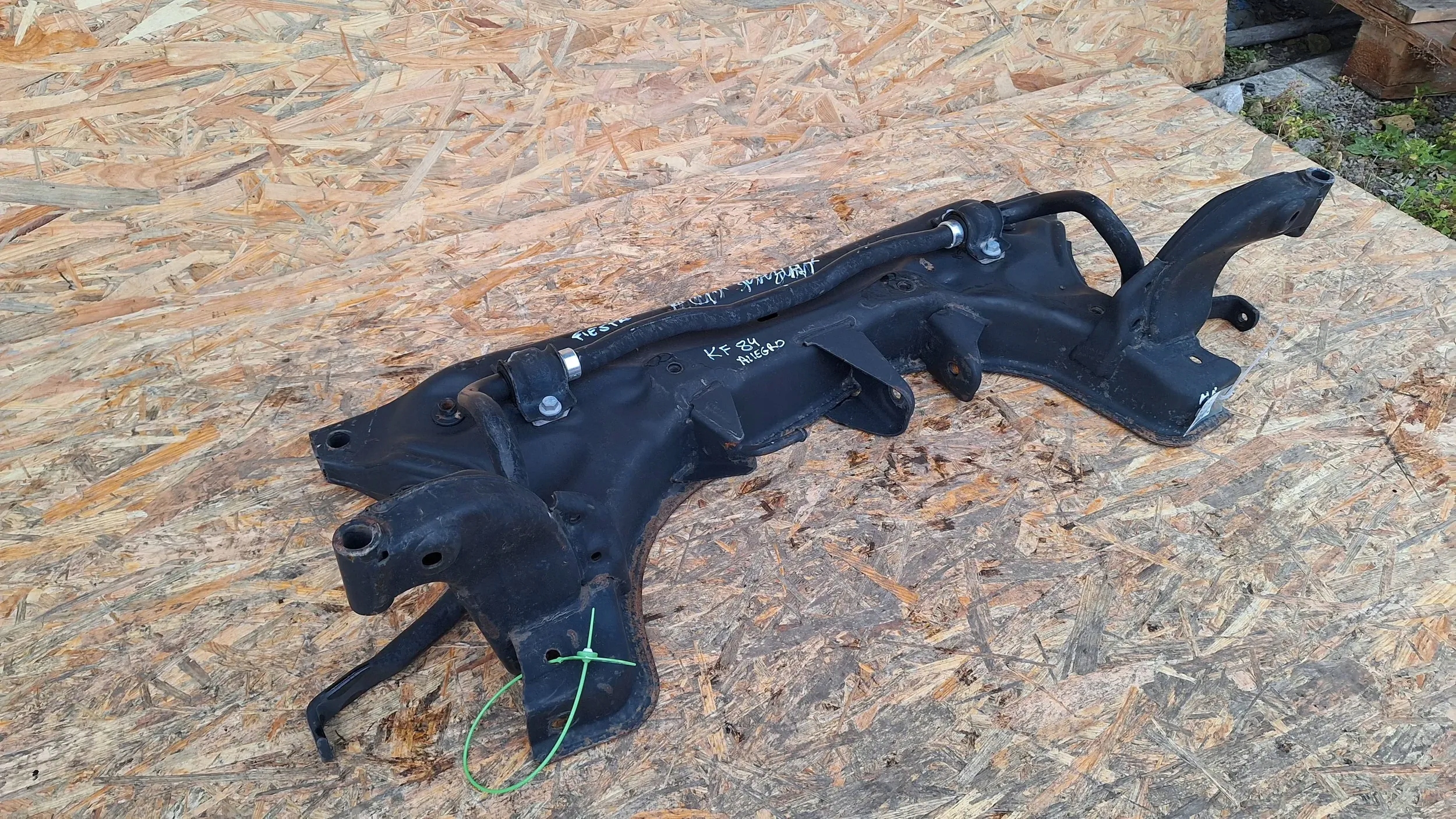 axle beam subframe axle beam front H1BC-5019-AD FORD FIESTA MK8
