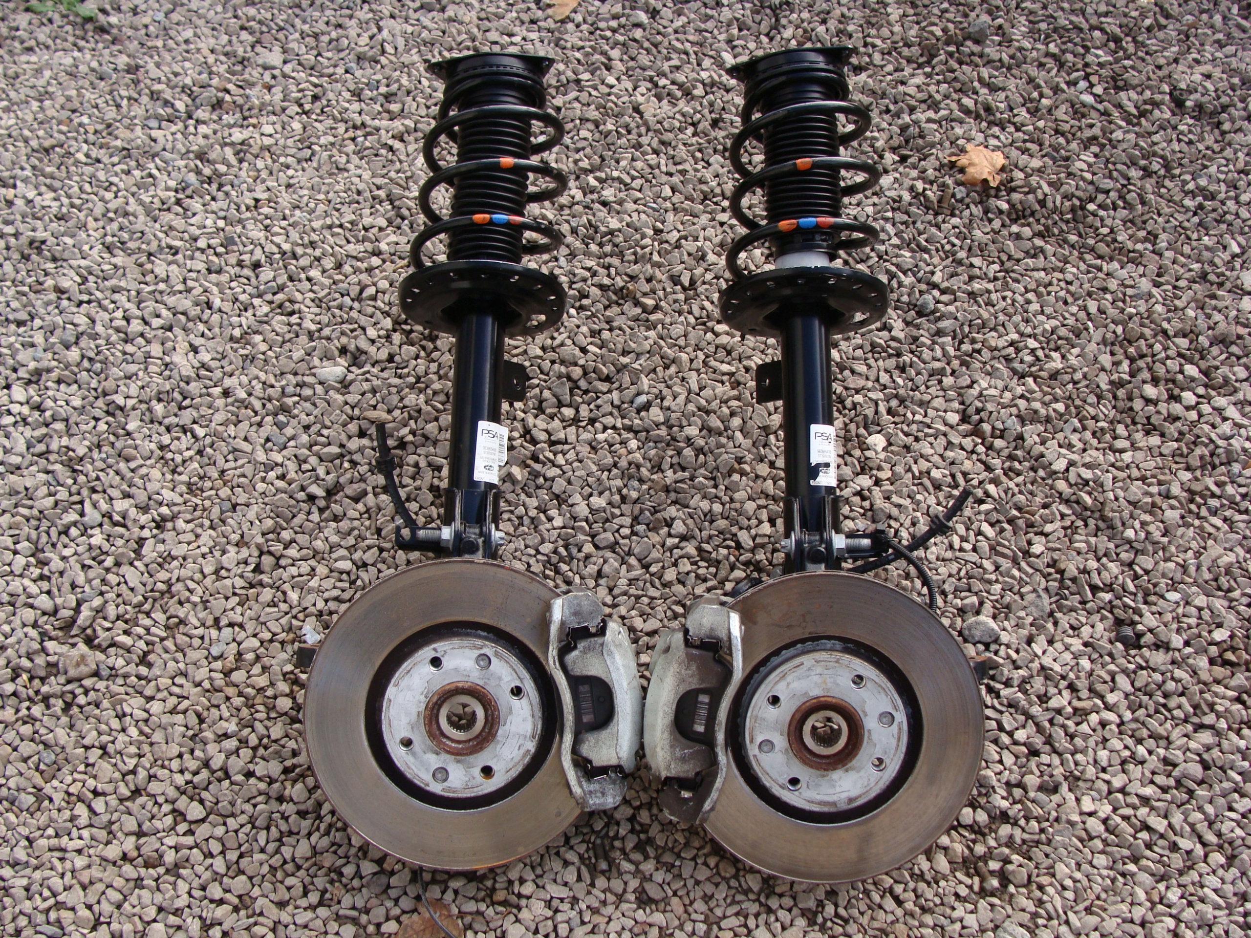 AMORTYZATOR ZWROTNICA LEWA PEUGEOT 2008 II 9836654780