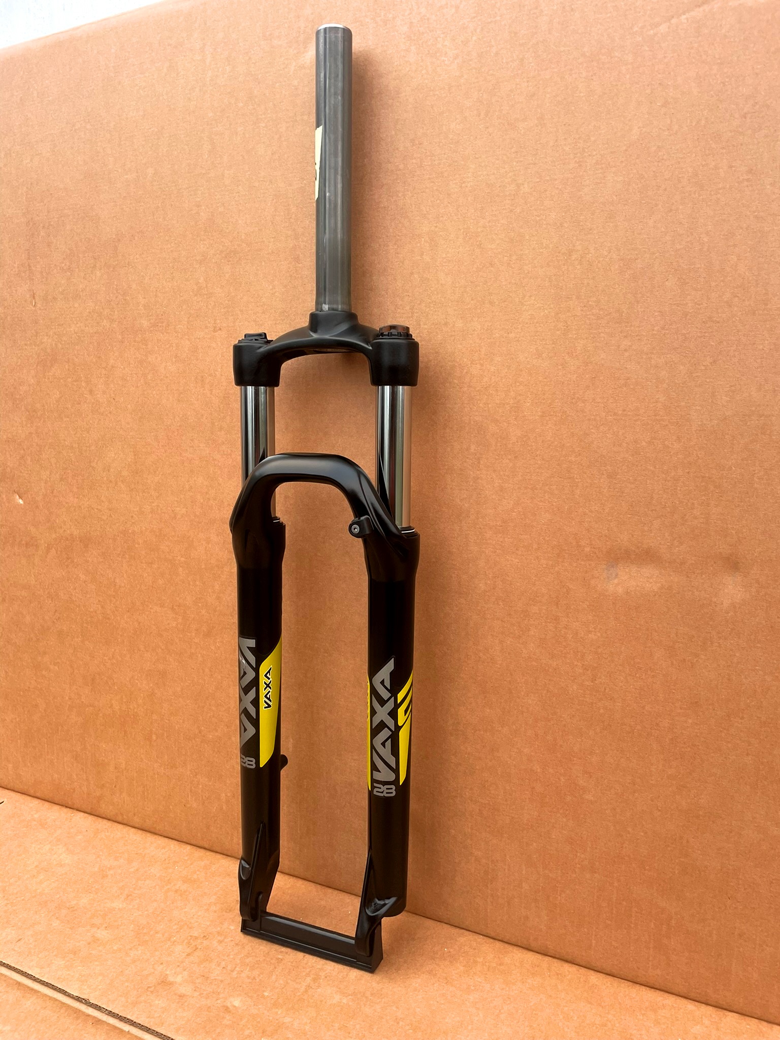 Widelec amortyzowany Zoom Vaxa 525 Ams Hamulec tarczowy Amortyzator Qr