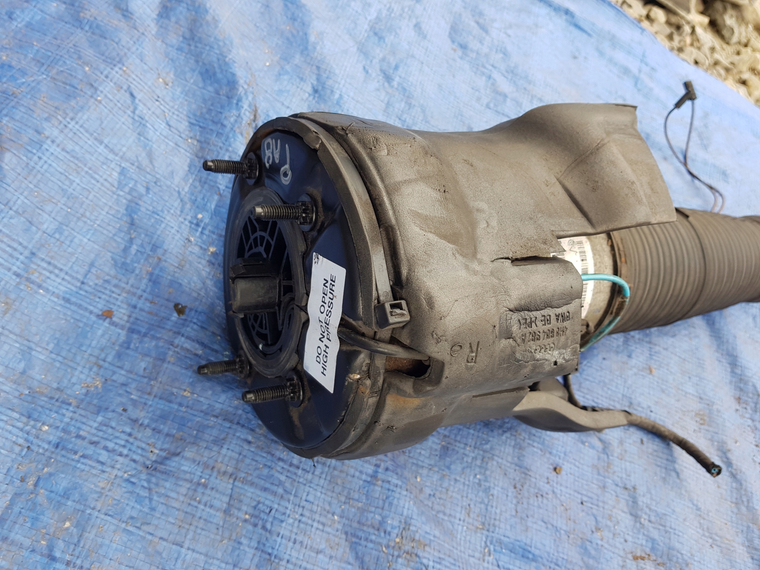 shock absorber right rear part AUDI A8 D4 4H 4H0616002M