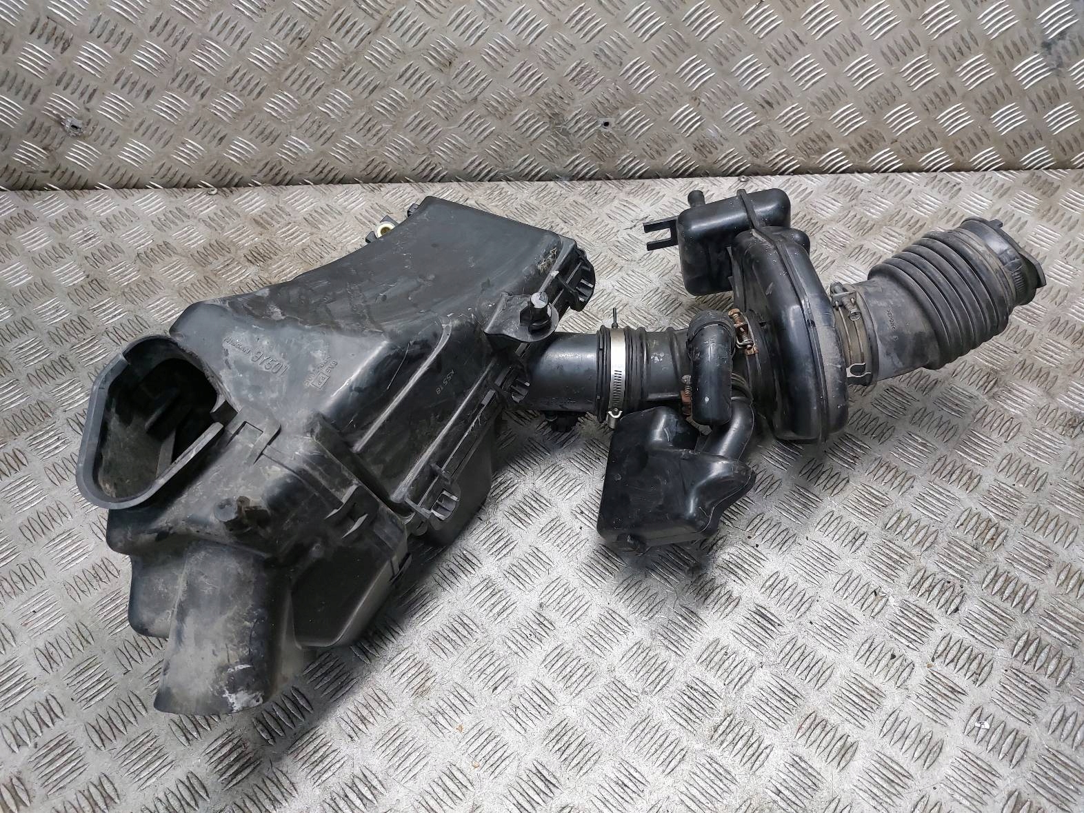 Gehäuse filter + Luftmassenmesser + REZONATOR NISSAN MURANO Z50 3.5 V6