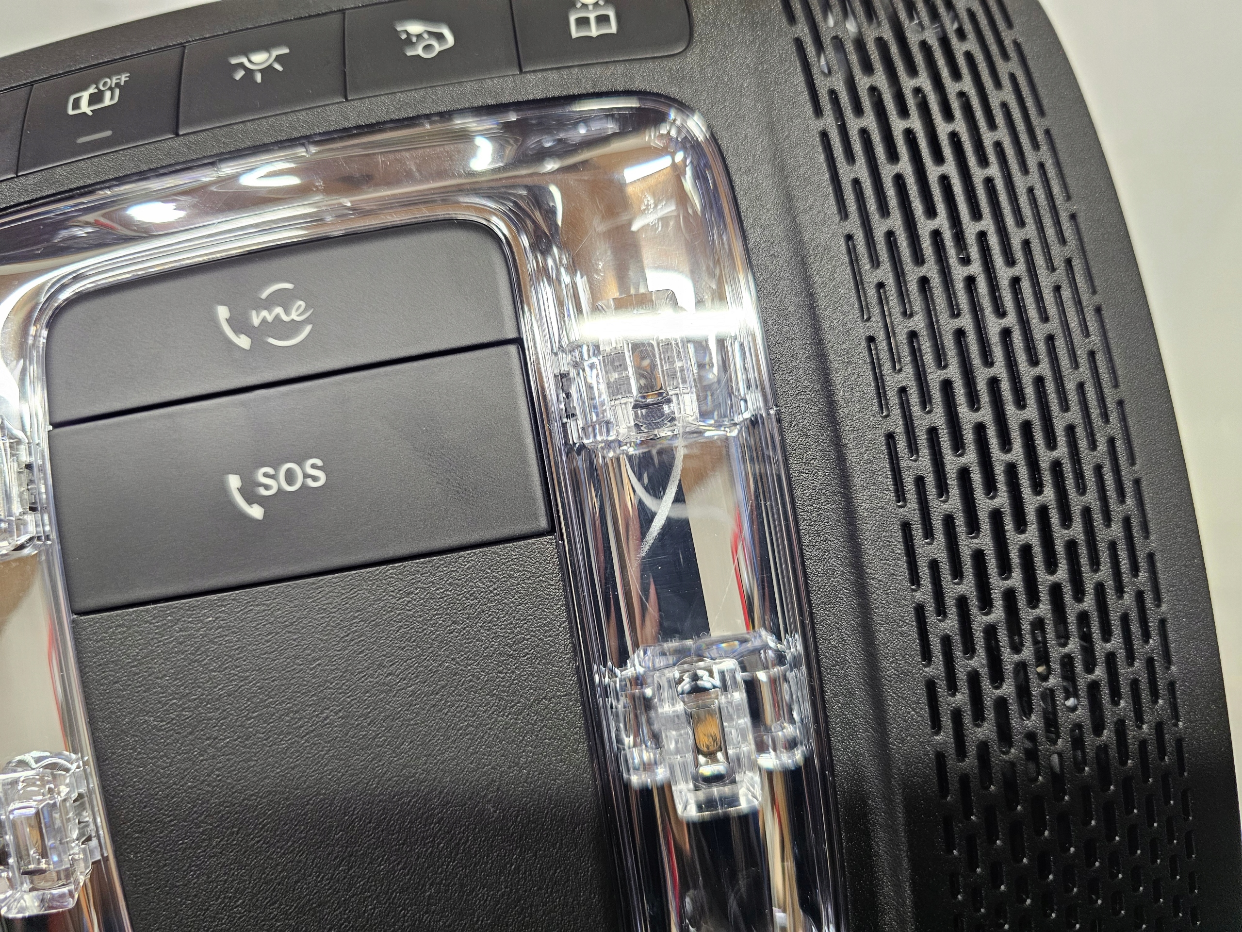 панель MERCEDES A0009008930