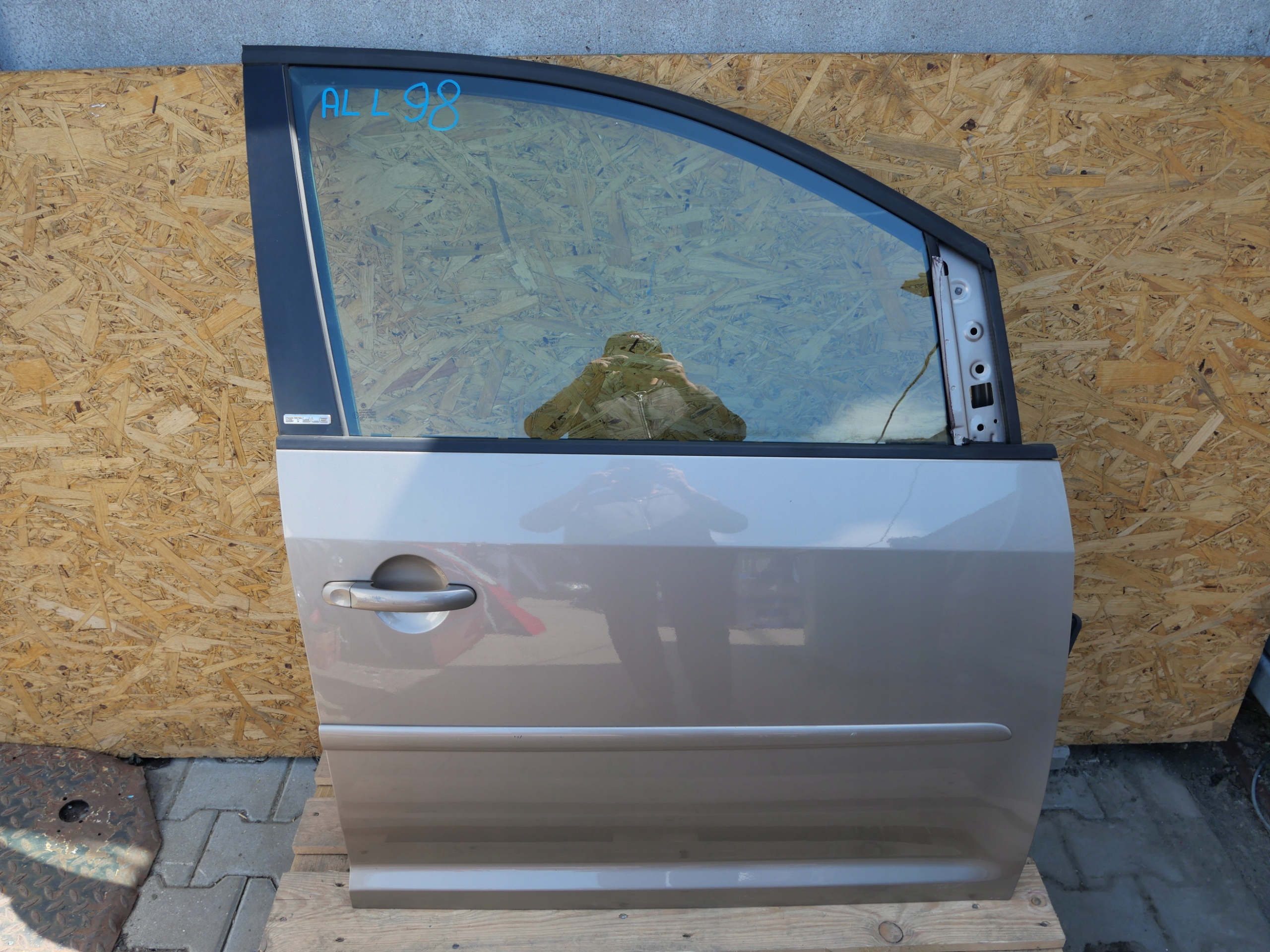 VW TOURAN LIFT front right door