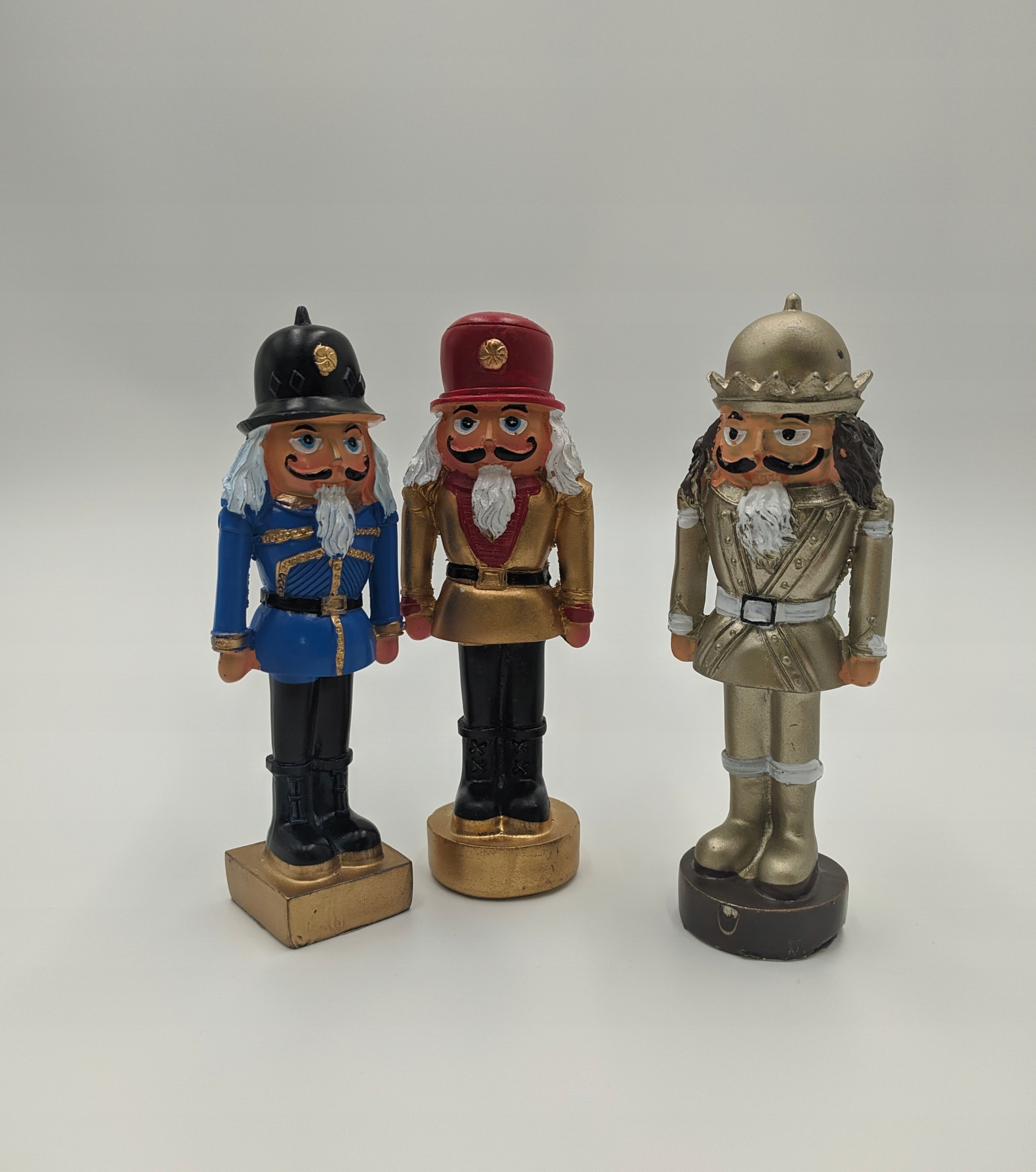 ŚWIECZNIK DZIADEK DO ORZECHÓW OZDOBA ŚWIĄTECZNA DEKORACJA ŚWIĘTA ca Liczba świec 1