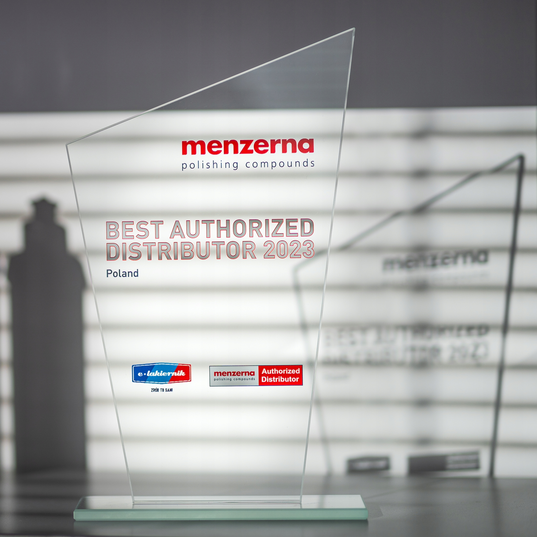 Pasta Polerska do Lakieru Menzerna SFP 3800 Pad Polerski Finish + Ipa Waga 300 g