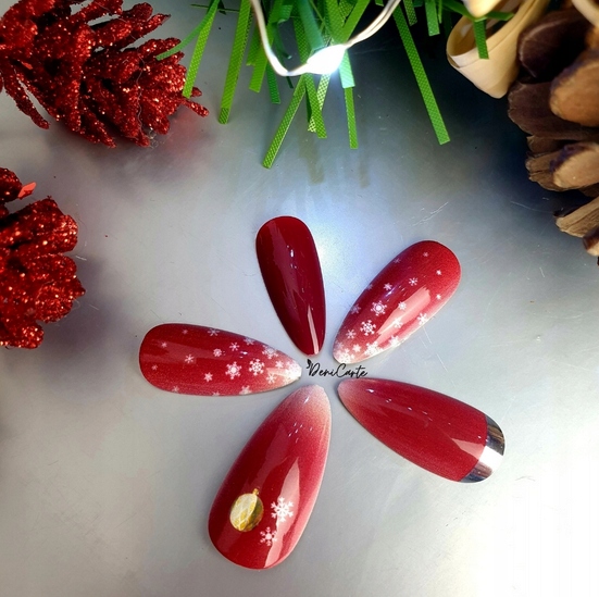 PAZNOKCIE SZTUCZNE TIPSY ŚWIĄTECZNE ZIMOWE 24SZT Marka Deni Carte