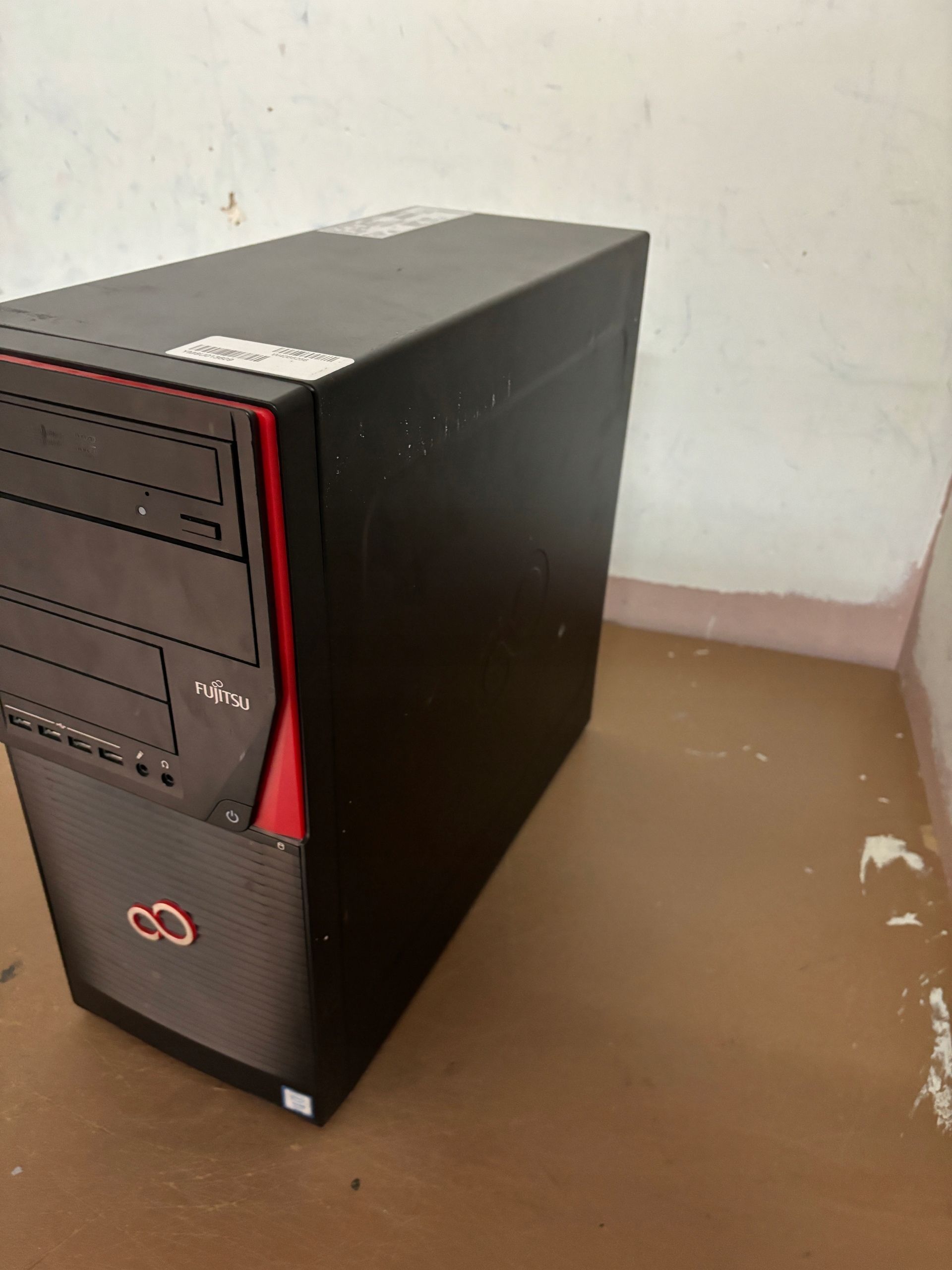 KOMPUTER Fujitsu W550 POWER V5 / 32GB Seria Intel Xeon E5