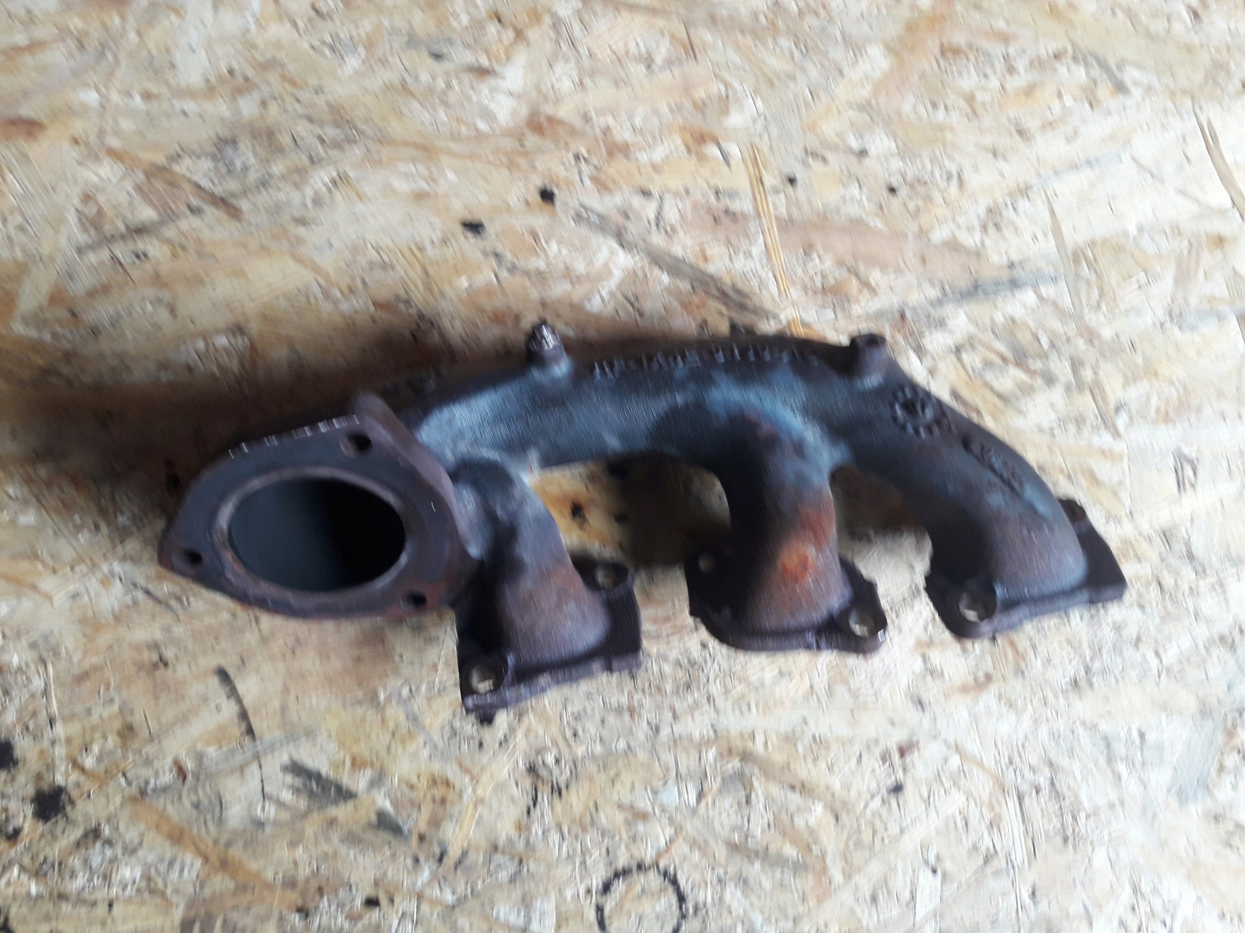 Выпускной коллектор MONDEO MK3 ST 3.0 V6 RF1X4E9430AC