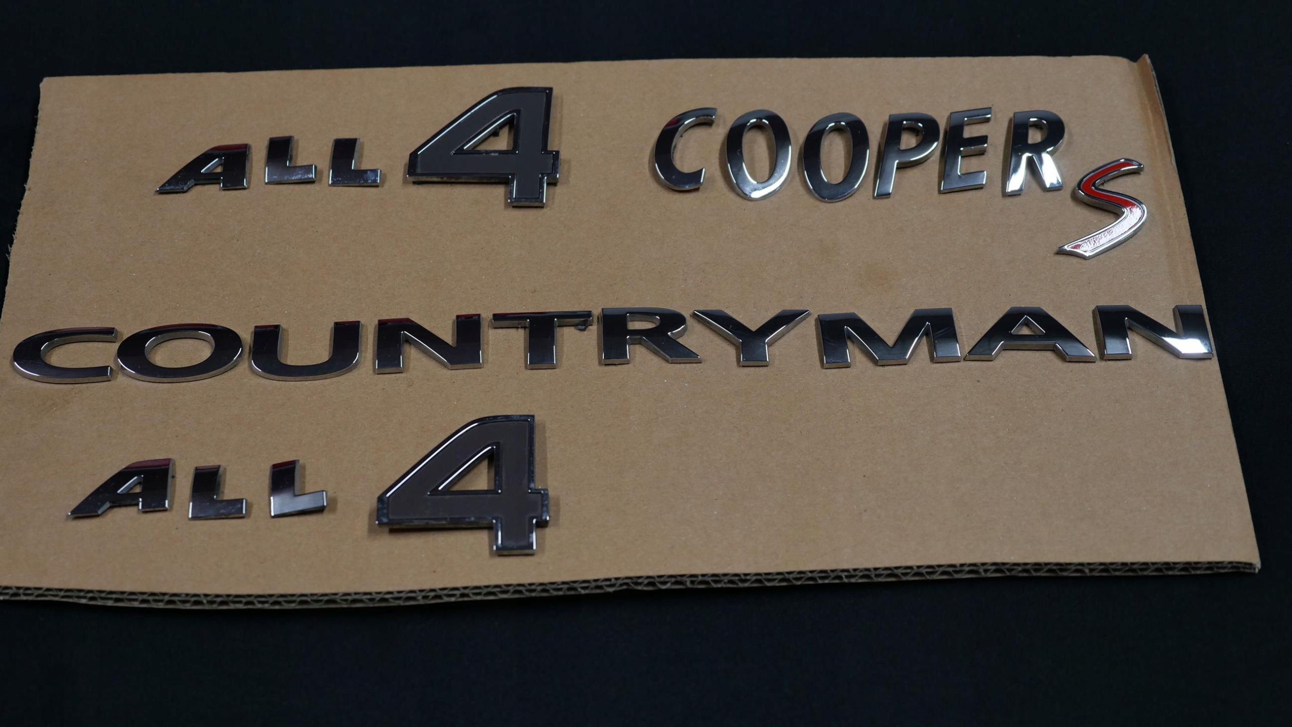 MINI F60 COUNTRYMAN COOPER S ALL 4 EMBLEMAT KLAPY LOGO ZNACZEK