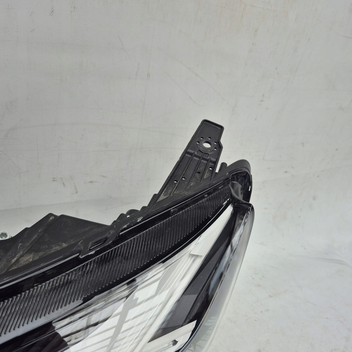 DACIA SANDERO III 3 20- light left front front FULL LED 260601750R
