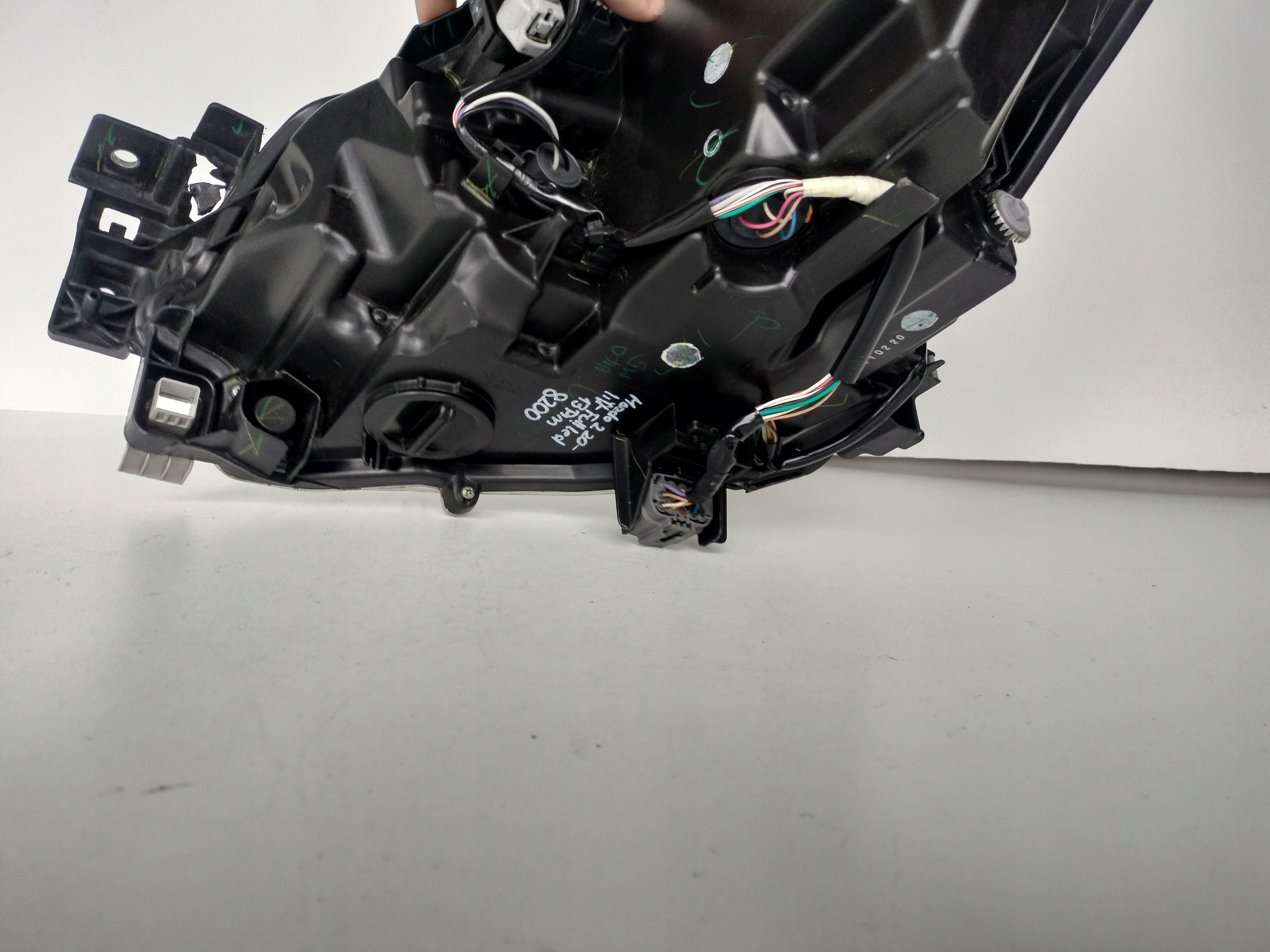 light right REFLEKTOR MAZDA 2 20- LIFT FULL LED 13 PIN