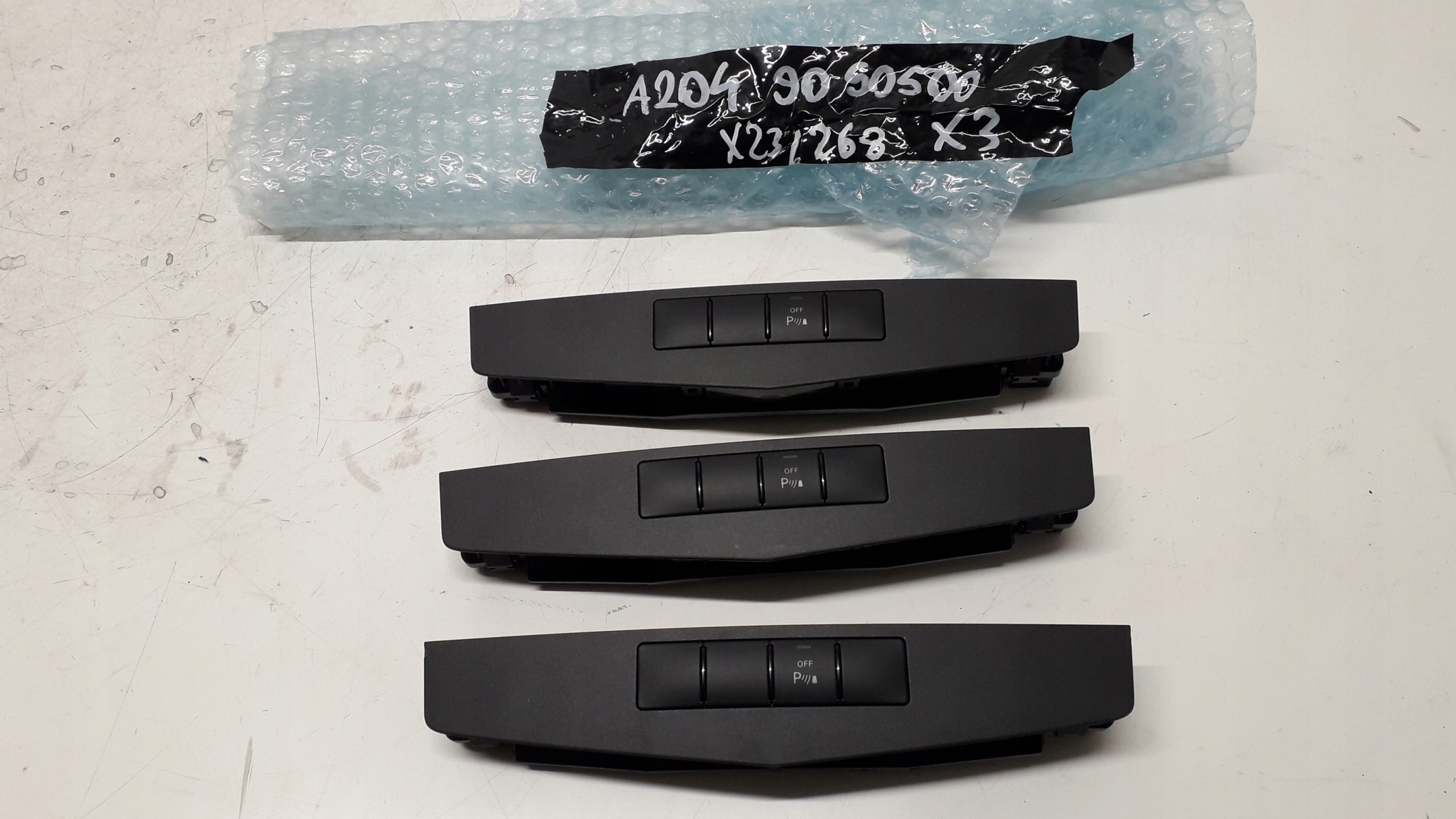 MERCEDES C W204 PRZEŁĄCZNIK PDC PANEL A2049050500