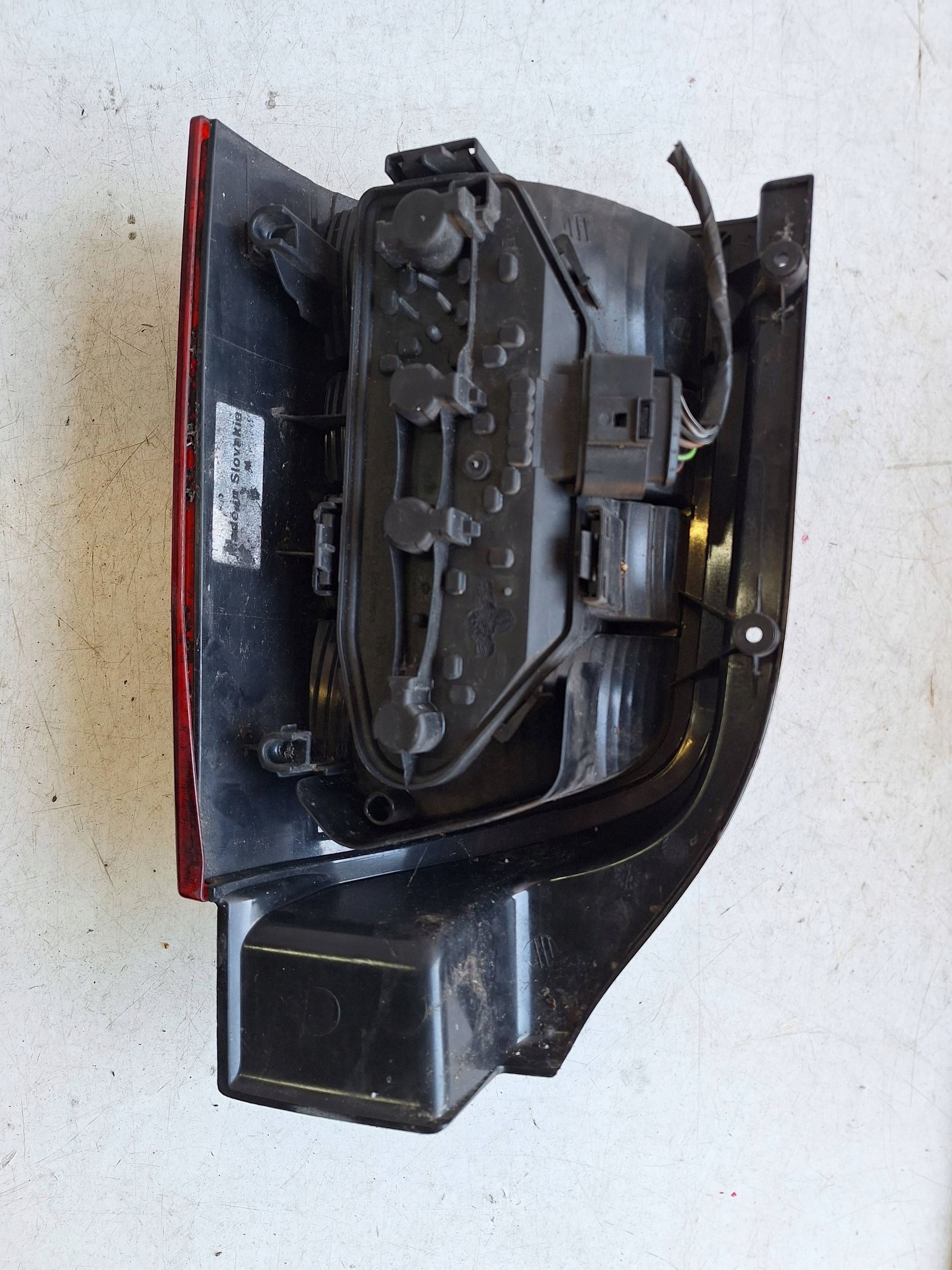 VOLKSWAGEN TRANSPORTER T5 03-10 light rear part left DYMIONA
