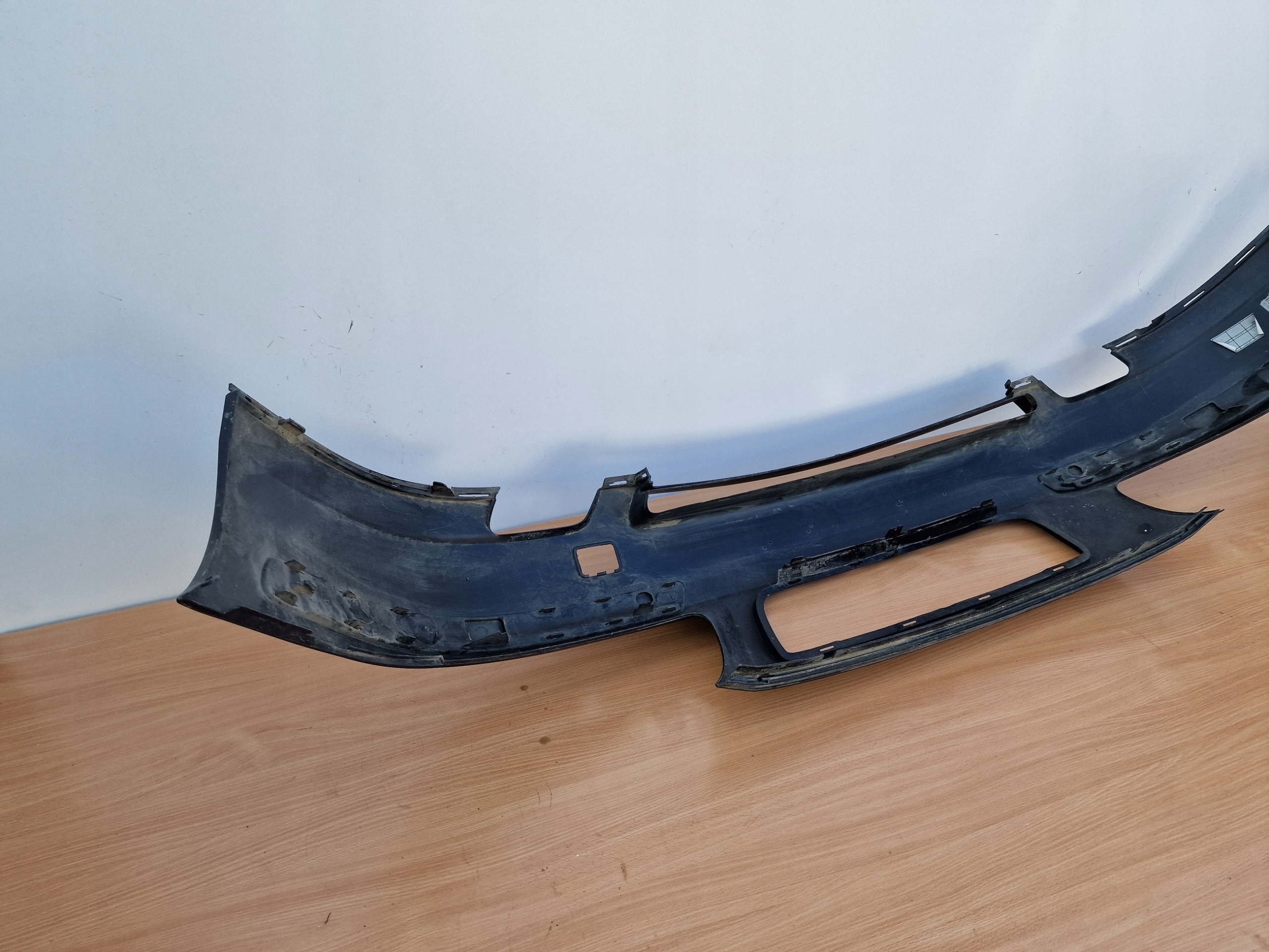 VOLVO V70 II LIFT bumper front 05-07 ROK + moulding