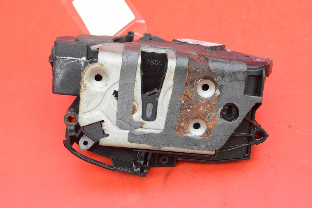lock door right front front EU BM5A-A21812-BG KIA CEED 2 II KOMBI 15-18
