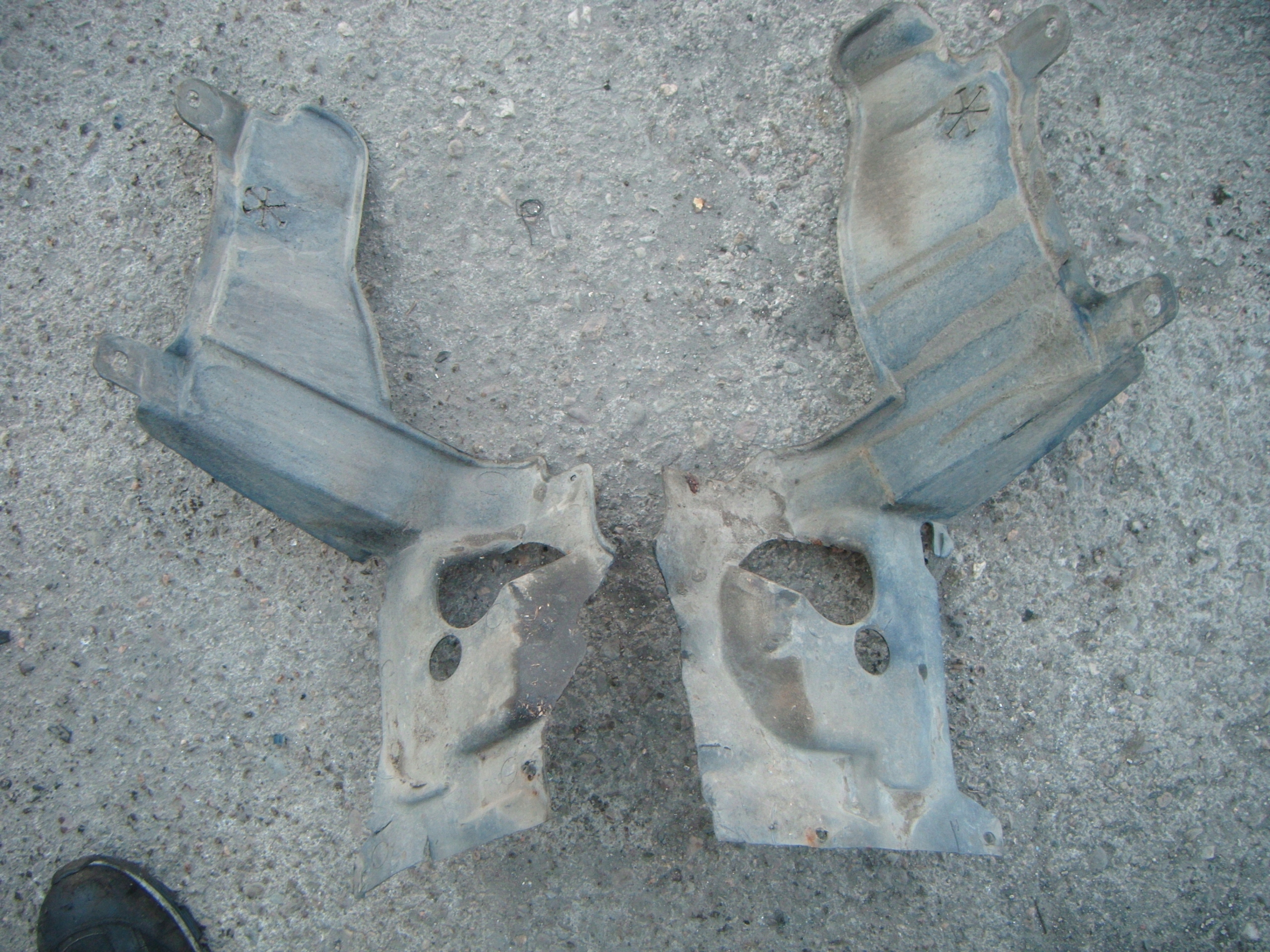 CIVIC VII SEDAN 04-06 OSŁONA BOCZNA SILNIKA P.L.