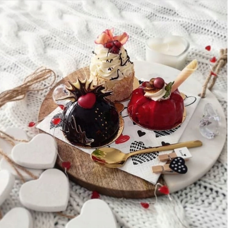 Złote Sztućce 4 sztuki 4 elementy Homla zestaw dla 1 osoby Linia Złoty komplet