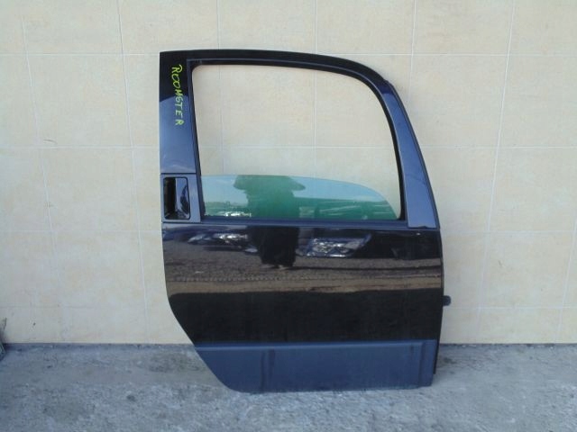 DOOR COMPLETE RIGHT SKODA ROOMSTER SCOUT 2007 R.