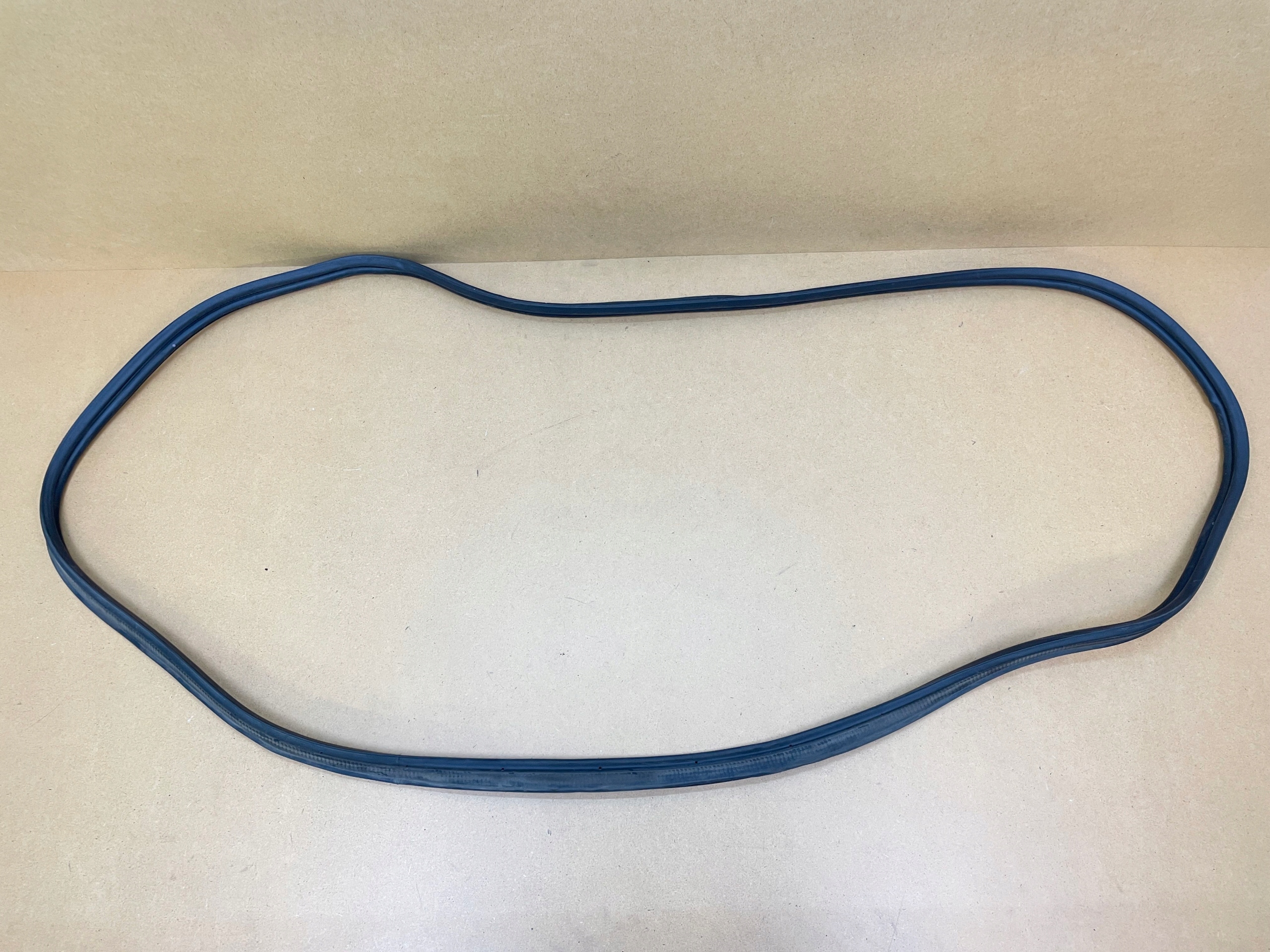 USZCZELKA KLAPY BAGAŻNIKA TYŁ MAZDA 6 GJ GL SEDAN