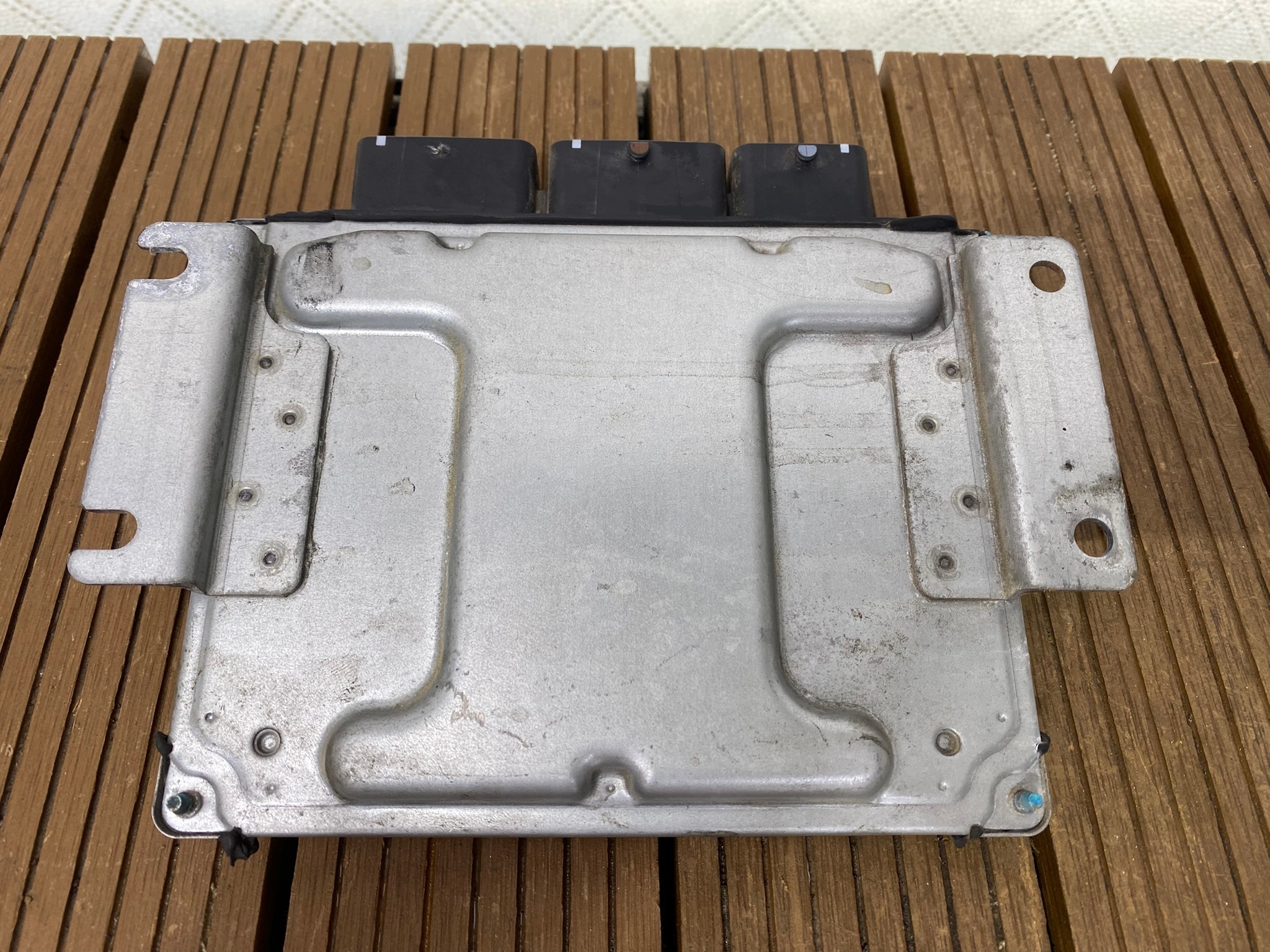 NISSAN ALTIMA L33 12-17 2.5i computer control unit of the engine NEC017-057 OE