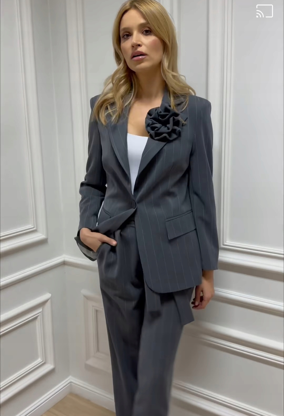 Sako Šedá s růží Model 0890R Lalous velikost S