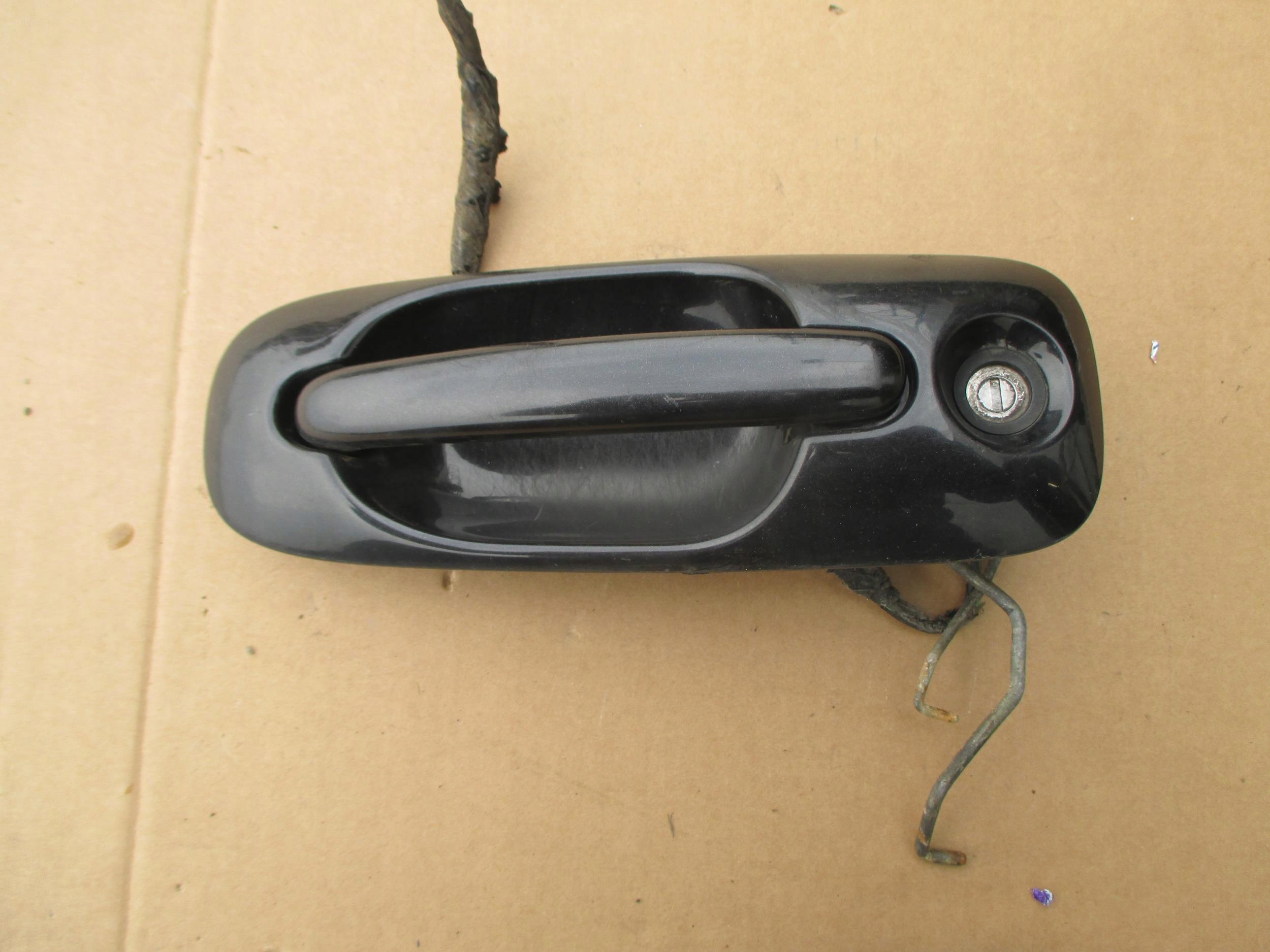 VOYAGER IV 00-07 KLAMKA LEWY PRZÓD