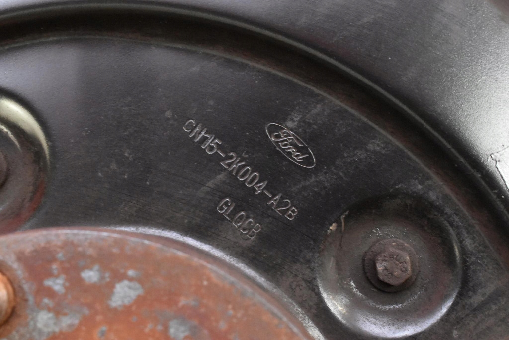 поворотный кулак, цапфа правая перед FORD ECOSPORT 2 II 1.0 100 ЛС 17-21