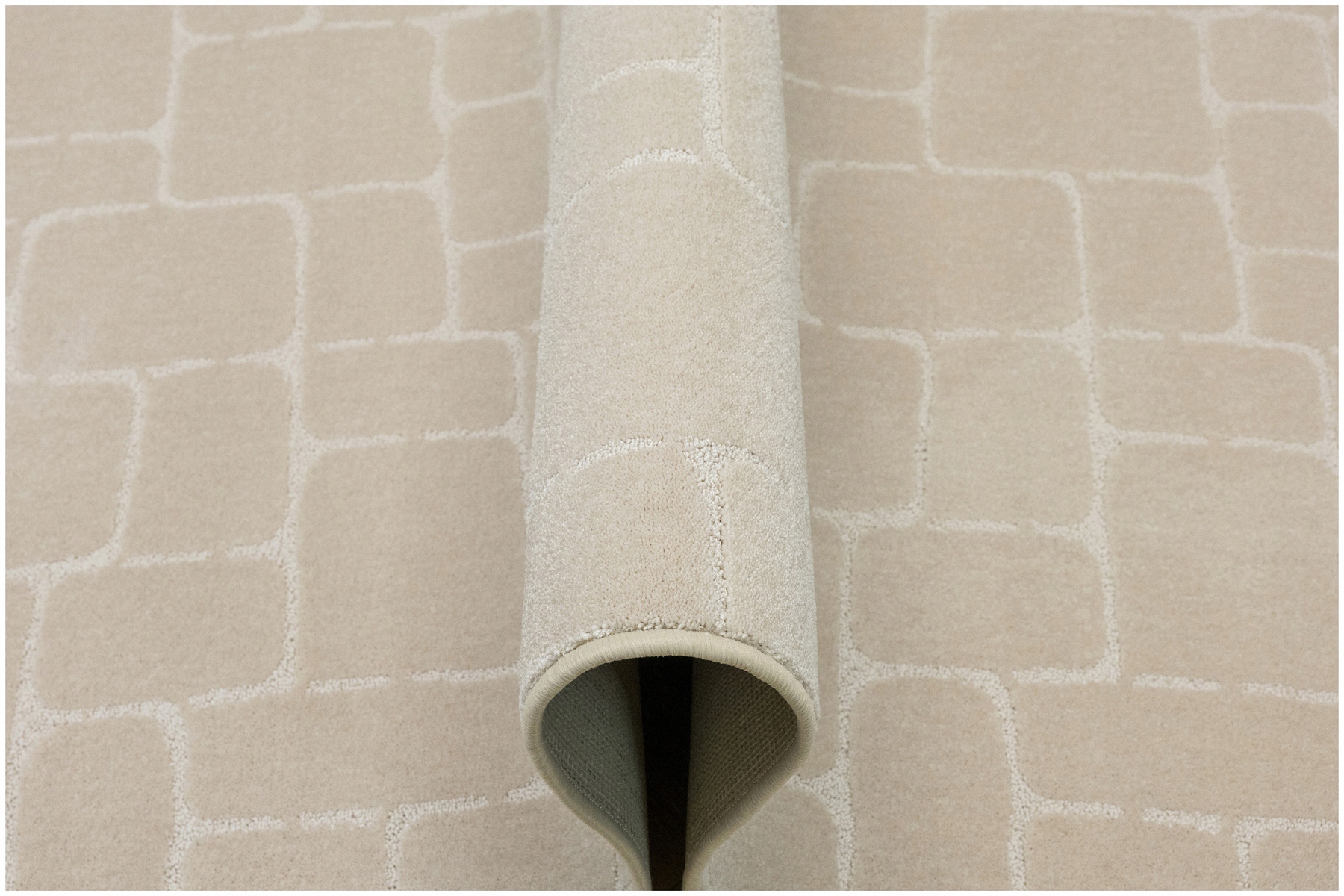 Kobercová Krytina Béžová Kašmír Geometrie šířka 4 m Na Jutě Na Míru Thebe