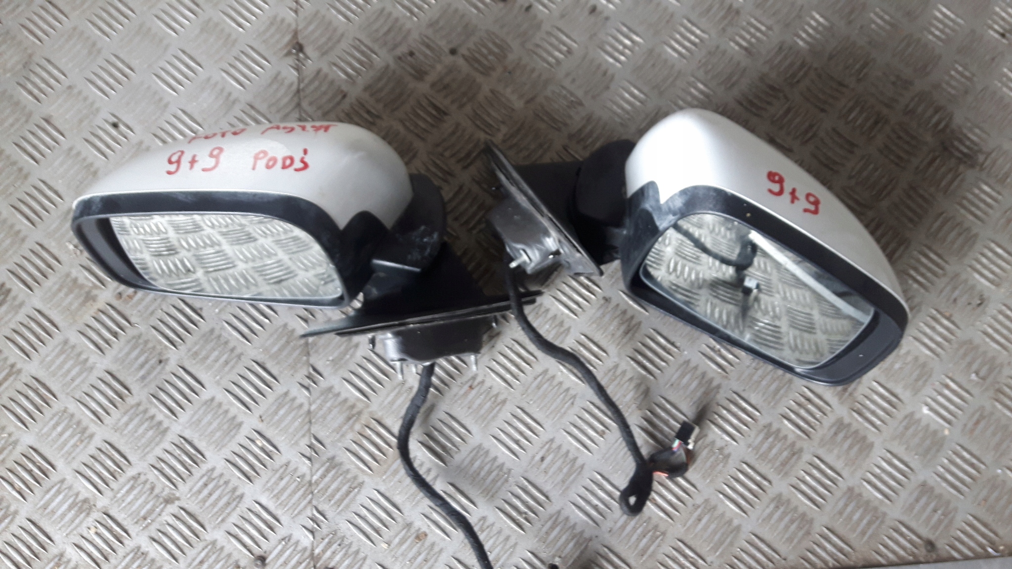 JEEP GRAND ЧЕРОКИ Wk2 РЕСТАЙЛИНГ зеркало слева праве8pin