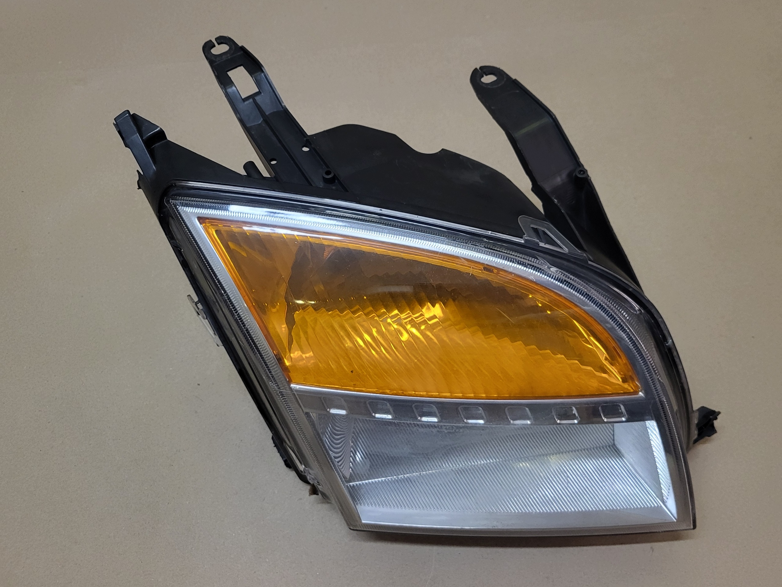 light REFLEKTOR right front FORD FUSION and 1 OE