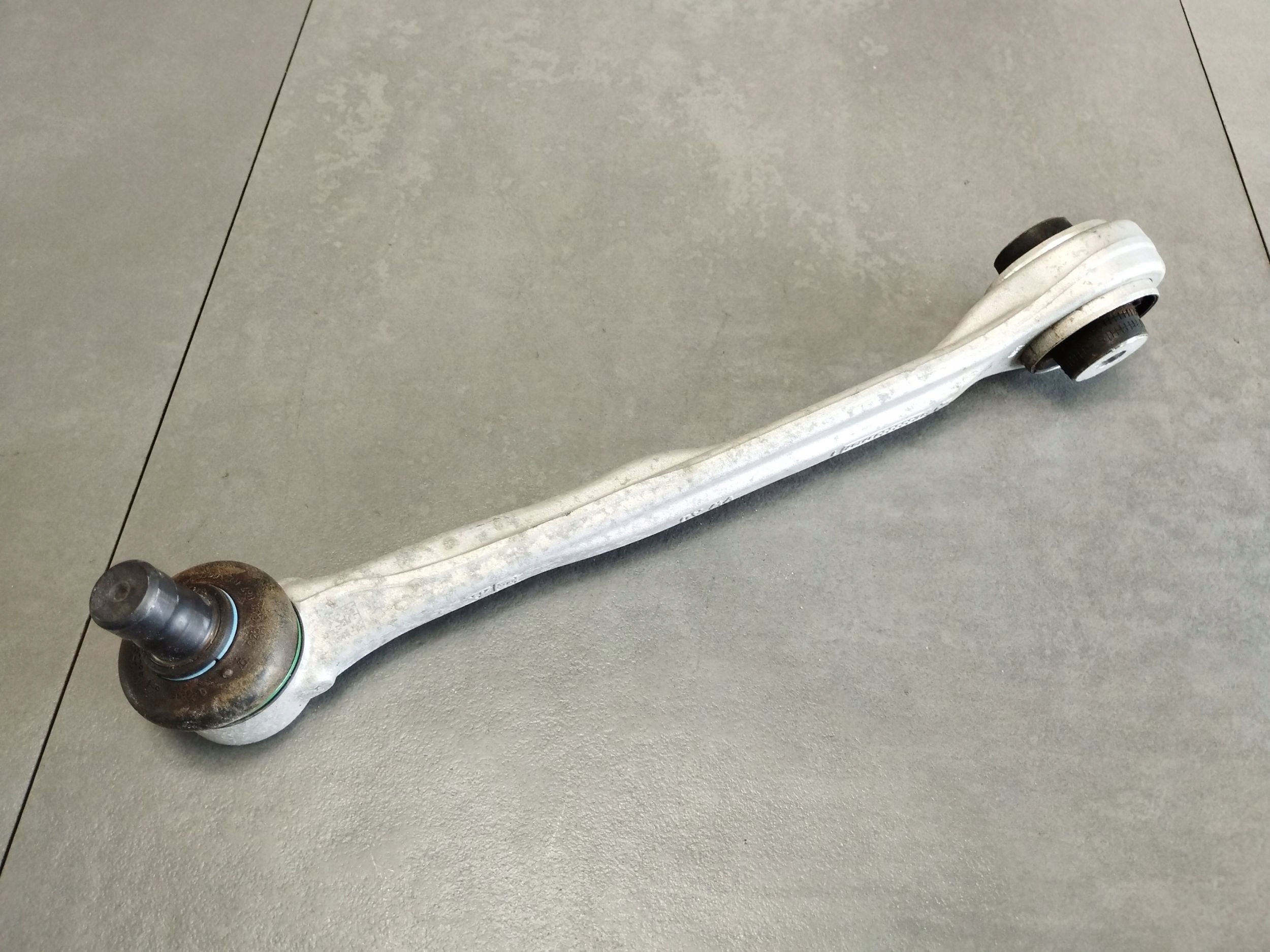 Audi A6 Allroad C8 2022 arm left front upper 4M0407505C