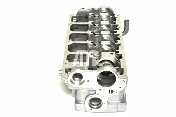 AMC GŁOWICA CYLINDRÓW VW CALIFORNIA T5 CAMPER MULTIVAN V TOUAREG Numery katalogowe zamienników ET ENGINETEAM HL0085 FAI AutoParts BCH027